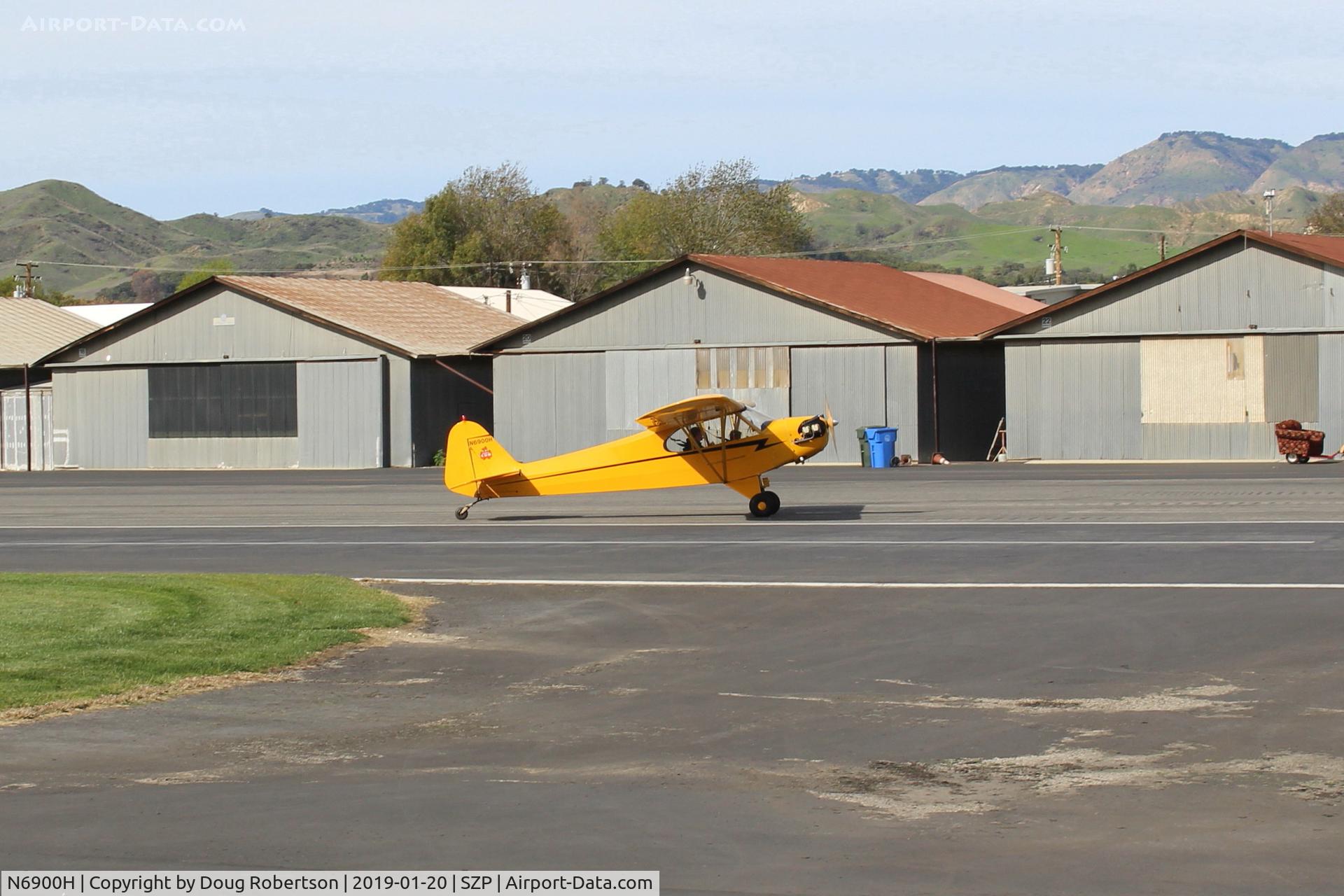 N6900H, 1946 Piper J3C-65 Cub Cub C/N 20129, 1946 Piper J3C-65 CUB, Lycoming O-290 135 Hp big upgrade by STC, landing roll Rwy 04