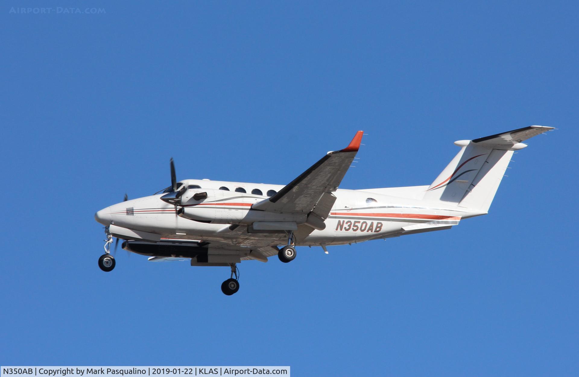 N350AB, 1998 Raytheon Aircraft Company B300 C/N FL-212, Raytheon B300