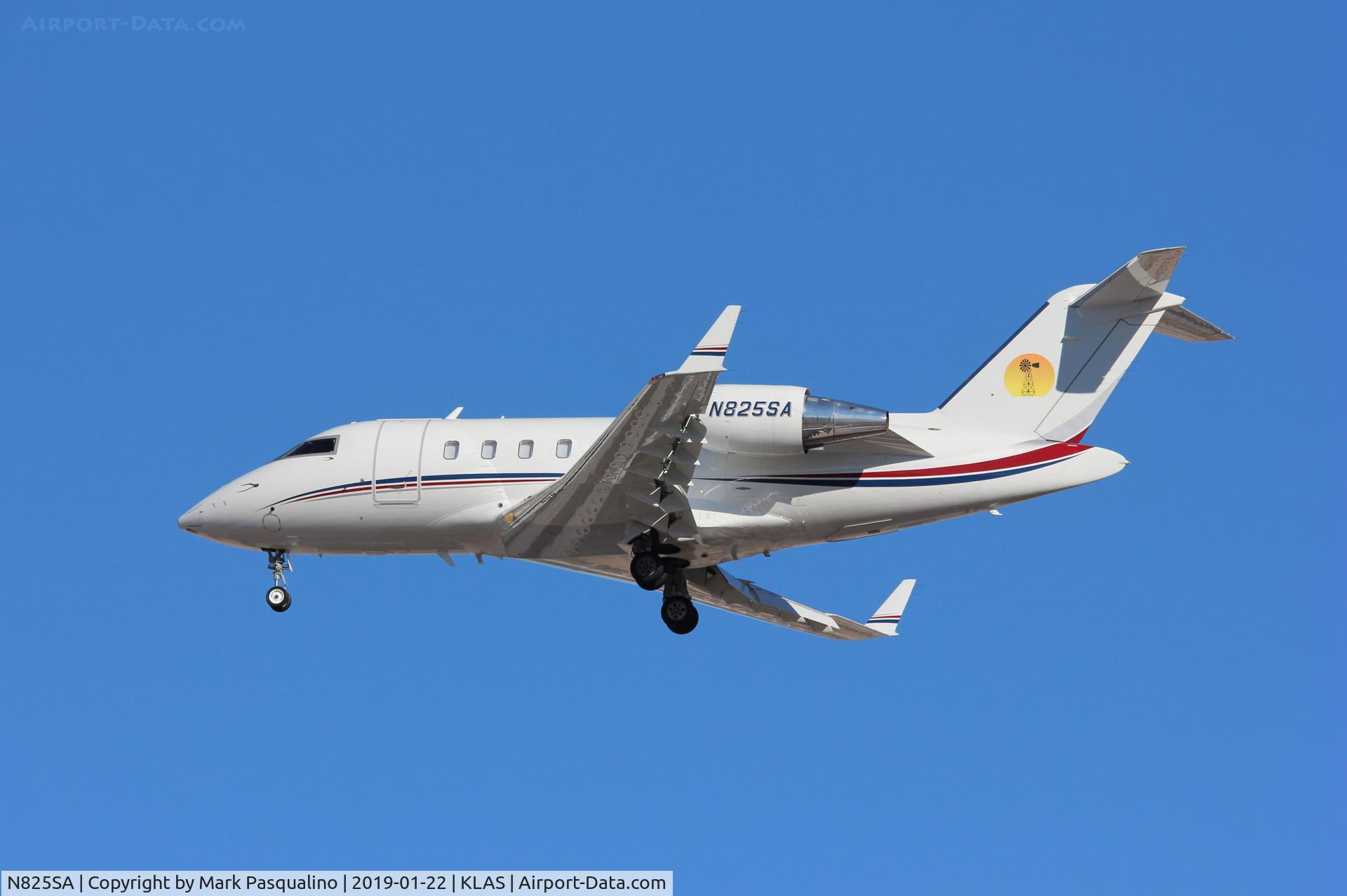 N825SA, 2010 Bombardier Challenger 605 (CL-600-2B16) C/N 5869, Challenger 605