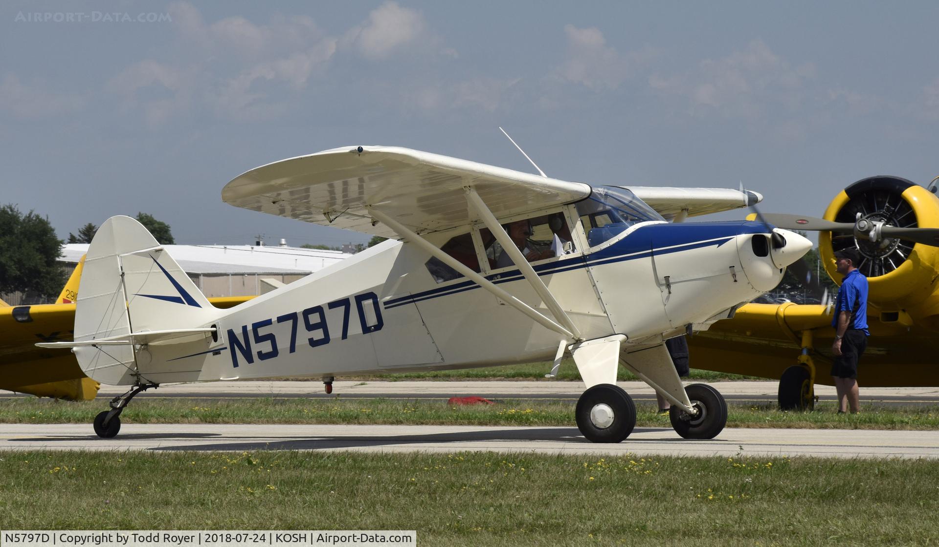 N5797D, 1956 Piper PA-22-150 Tri-Pacer C/N 22-4473, Airventure 2018