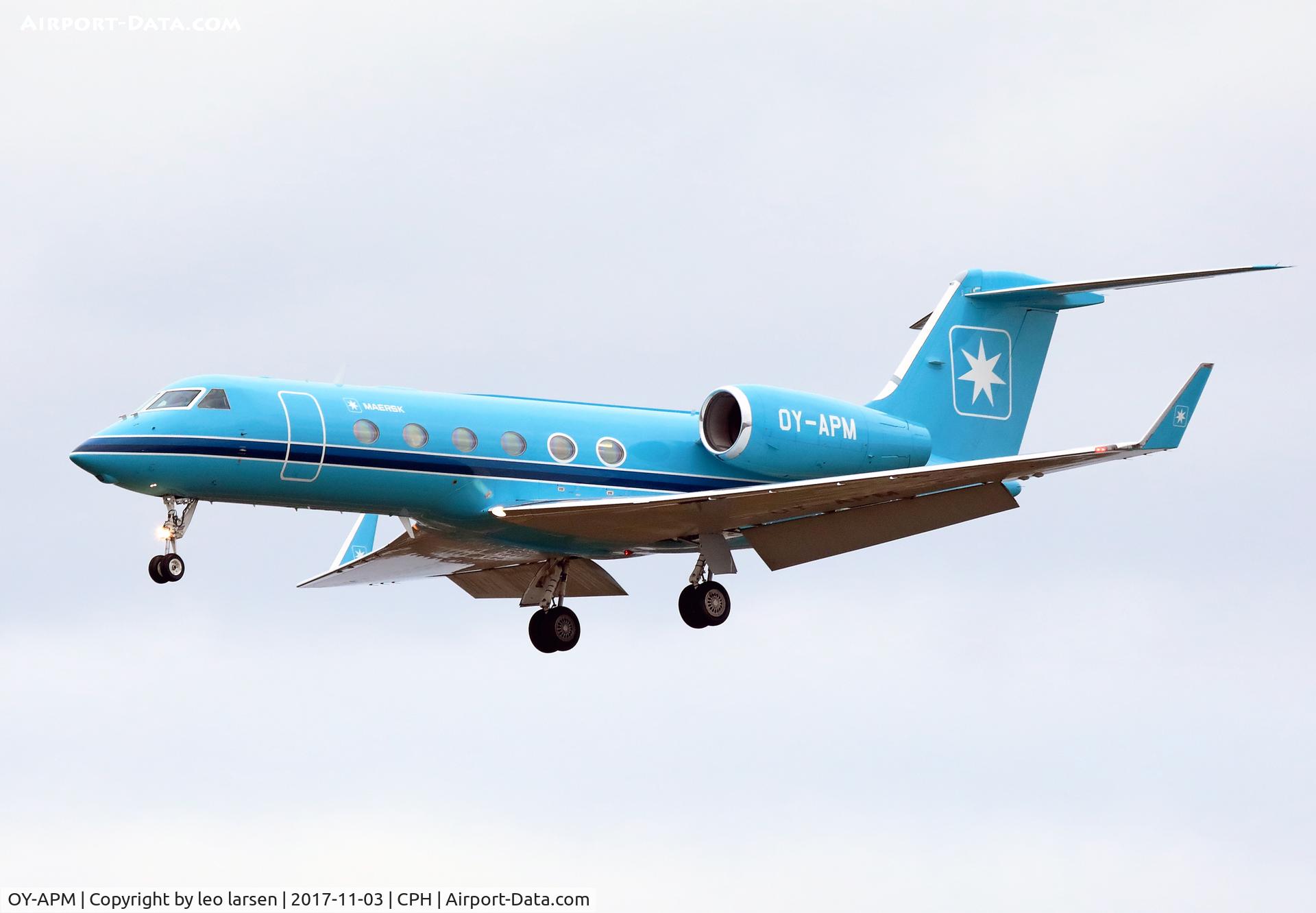 OY-APM, 2014 Gulfstream Aerospace GIV-X (G450) C/N 4305, Copenhagen 3.11.2017