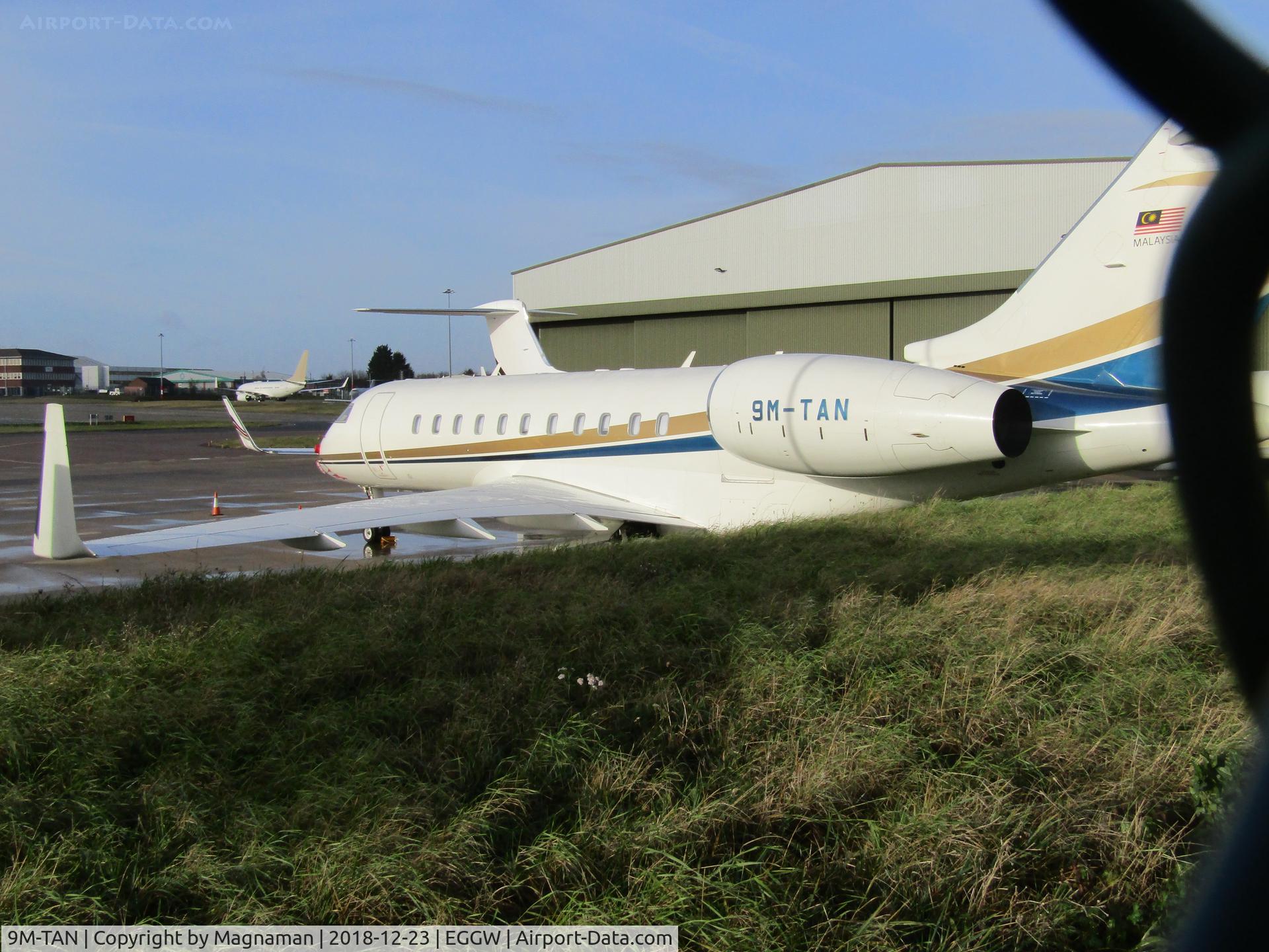 9M-TAN, 2010 Bombardier BD-700-1A11 Global 5000 C/N 9350, at luton - shame about the fence!!! Great views from long term car park - free for 2hrs too.