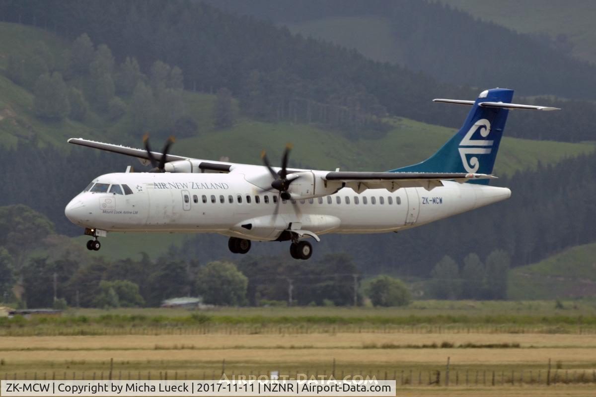 ZK-MCW, 2000 ATR 72-212A C/N 646, At Napier/Hastings