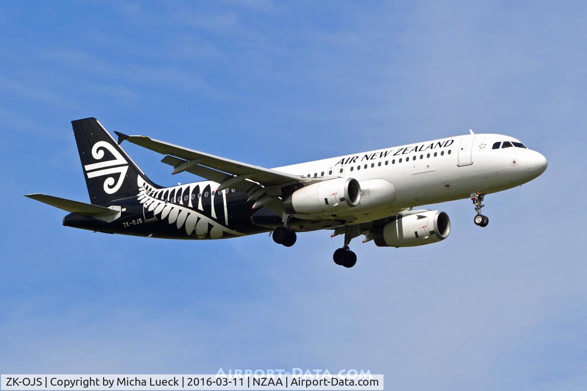 ZK-OJS, 2011 Airbus A320-232 C/N 4926, At Auckland
