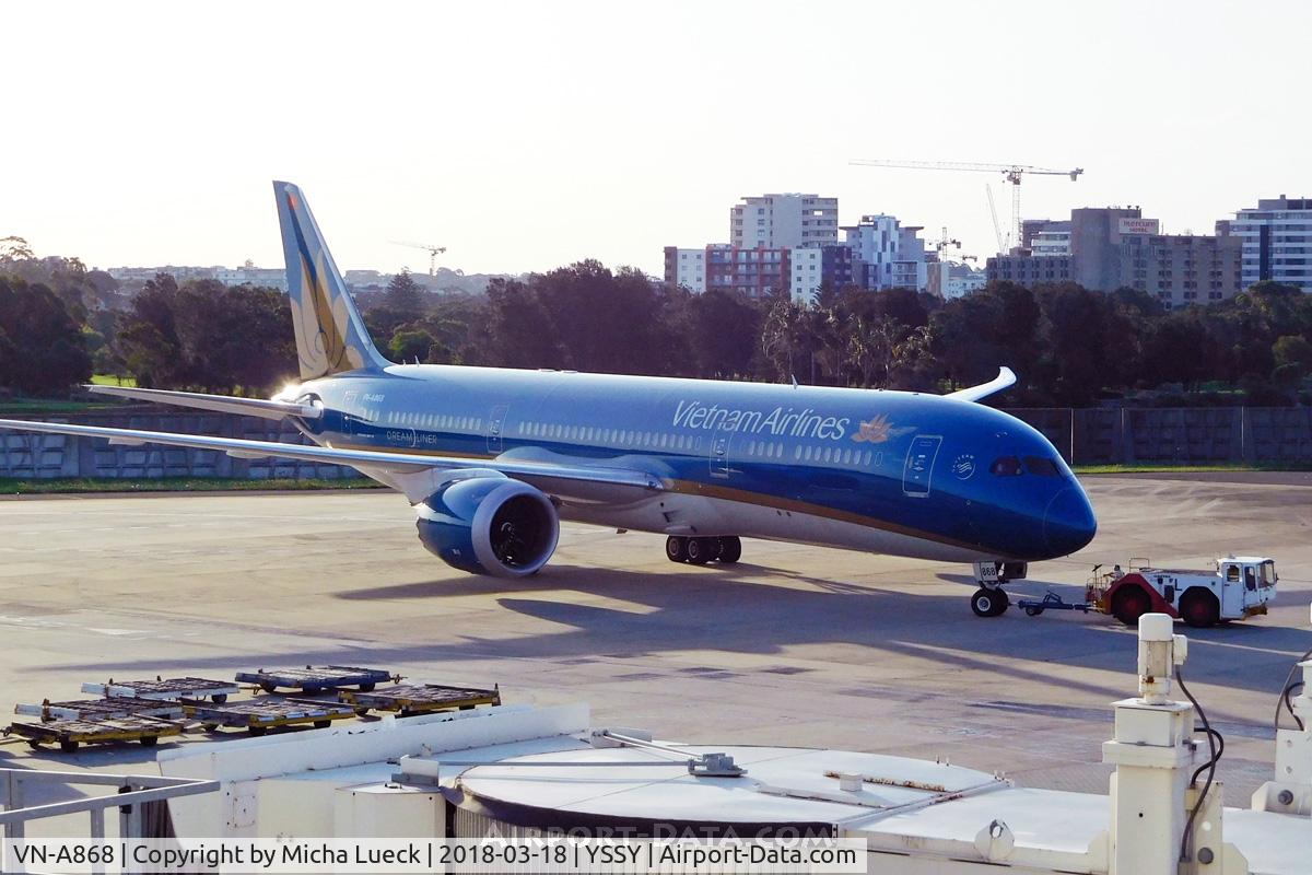 VN-A868, 2016 Boeing 787-9 Dreamliner Dreamliner C/N 39288, At Mascot