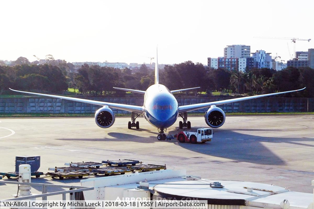 VN-A868, 2016 Boeing 787-9 Dreamliner Dreamliner C/N 39288, At Mascot