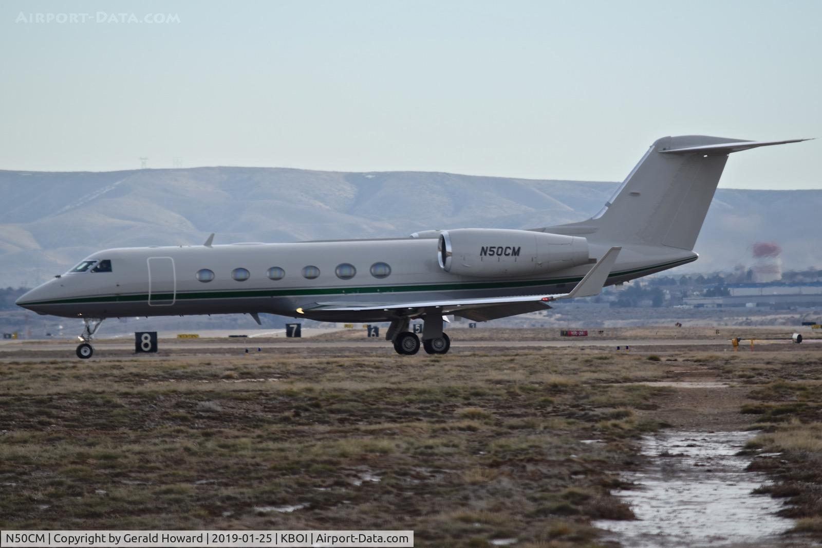 N50CM, 2005 Gulfstream Aerospace G450 (GIV-X) C/N 4036, On taxiway Juliet.