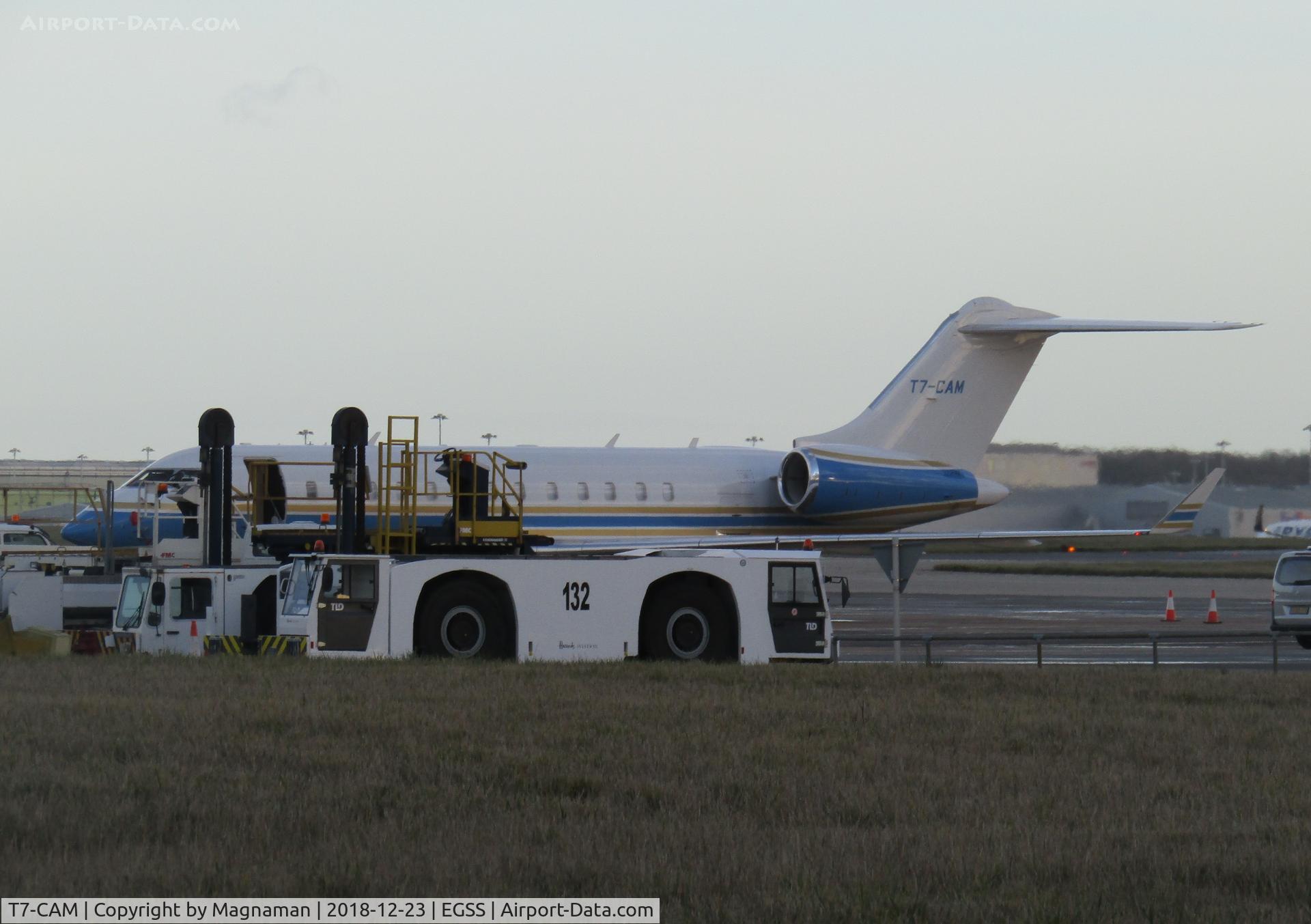 T7-CAM, 2015 Bombardier BD-700-1A10 Global 6000 C/N 9698, at stansted