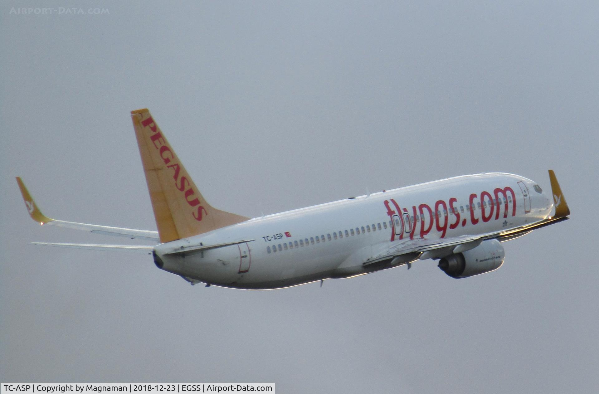 TC-ASP, 2011 Boeing 737-82R C/N 40011, departing stansted for warmer climes