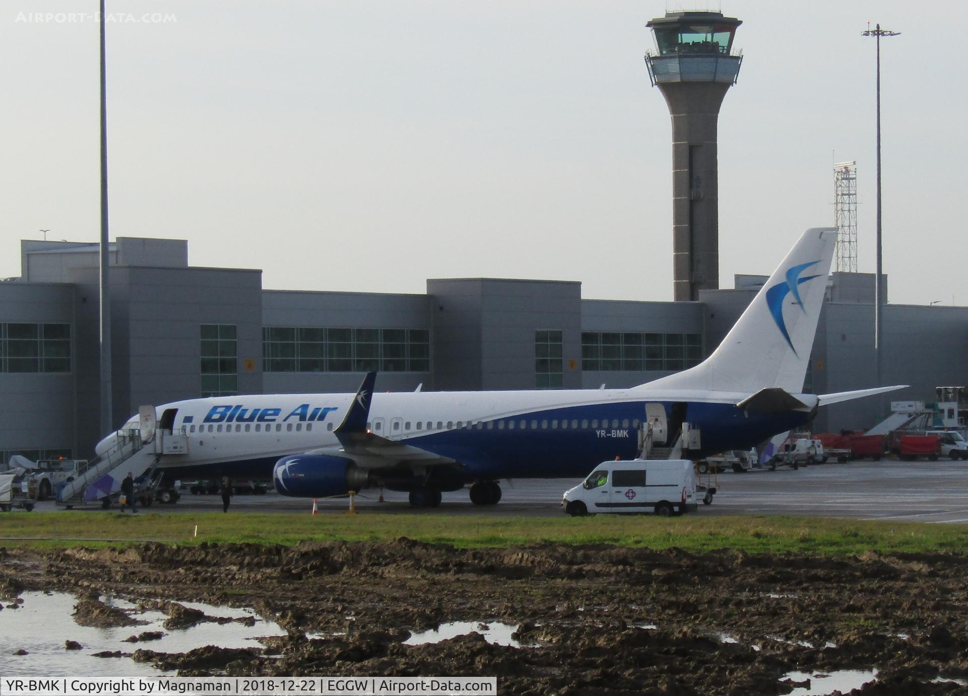 YR-BMK, 2010 Boeing 737-82R C/N 40876, at luton