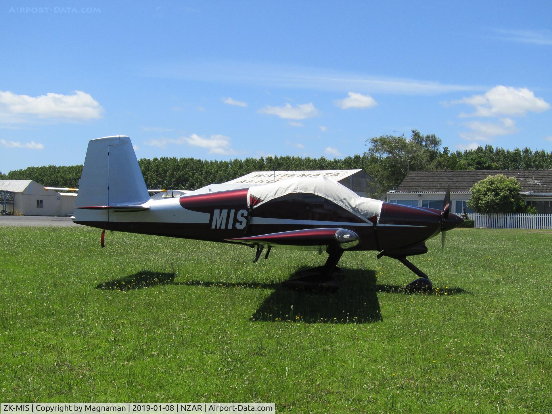 ZK-MIS, 2007 Vans RV-7A C/N 72461, in sun at AMZ