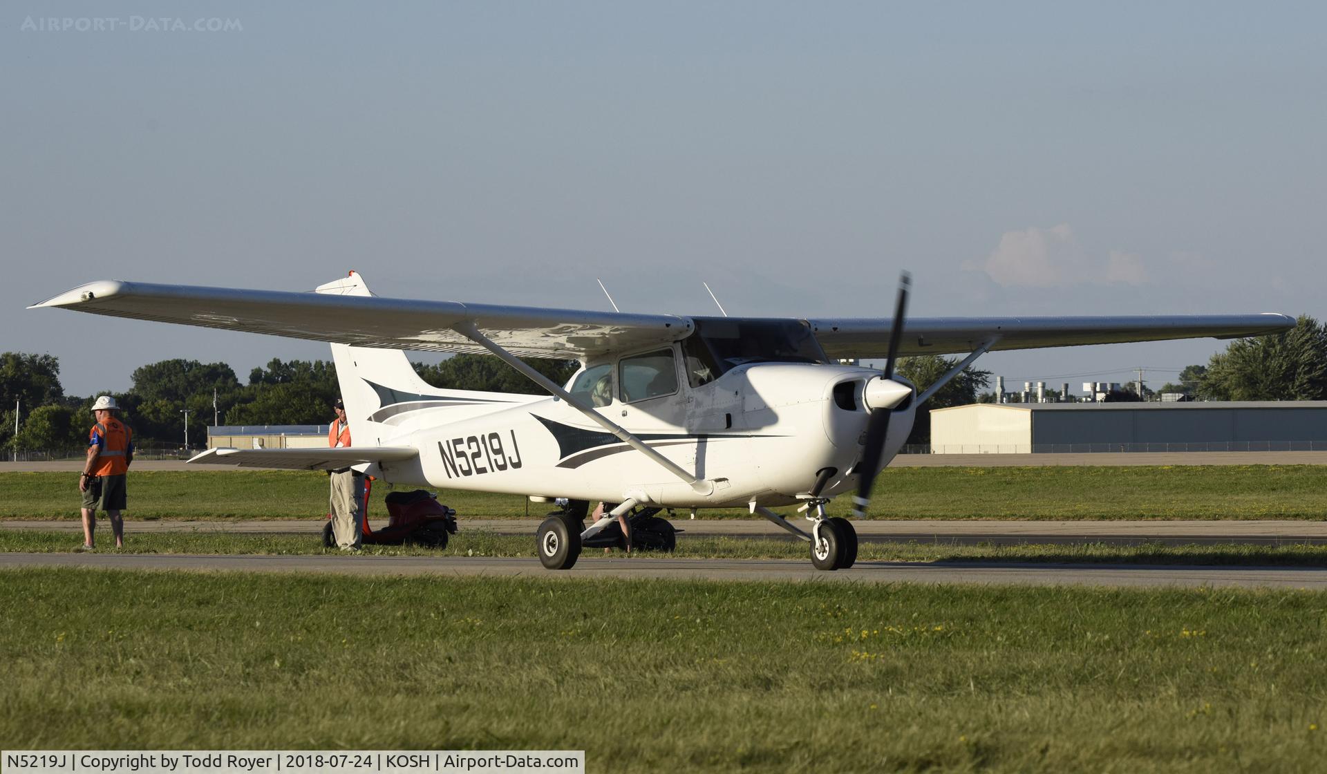N5219J, 1980 Cessna 172N C/N 17273737, Airventure 2018