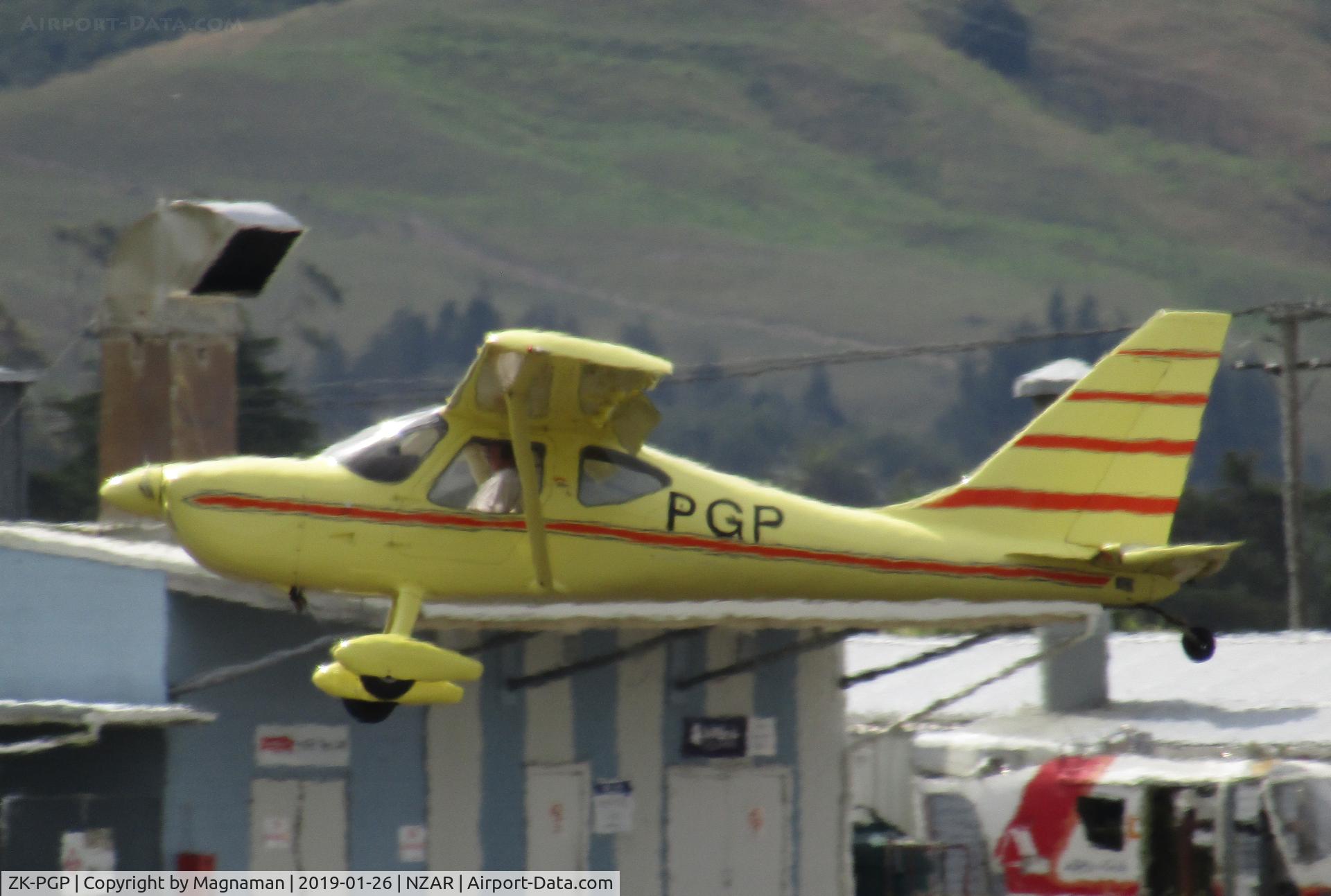 ZK-PGP, 2005 Stoddard-Hamilton GlaStar GS-1 C/N 5602, hazy shot in heat