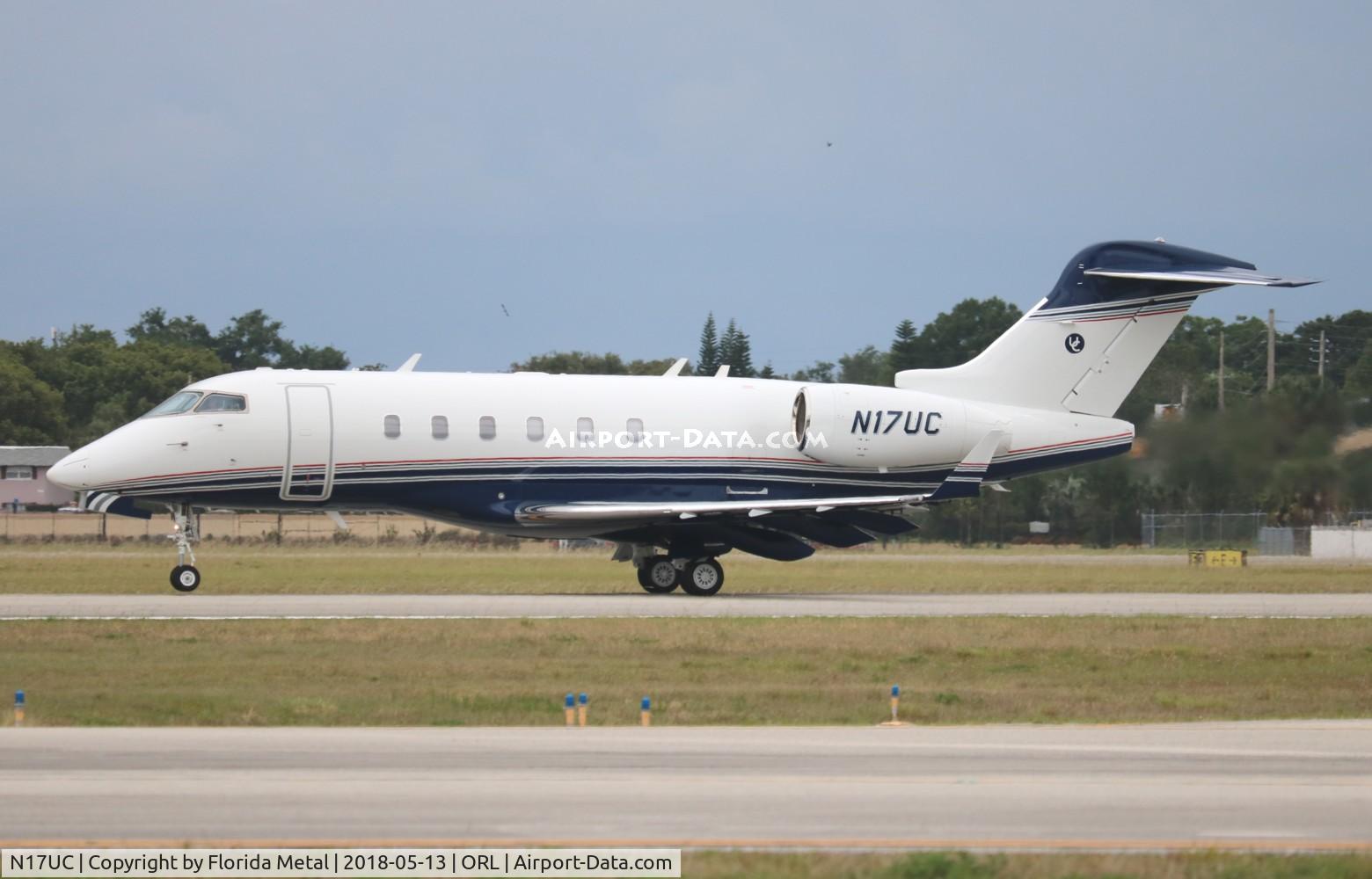 N17UC, 2004 Bombardier Challenger 300 (BD-100-1A10) C/N 20011, Challenger 300