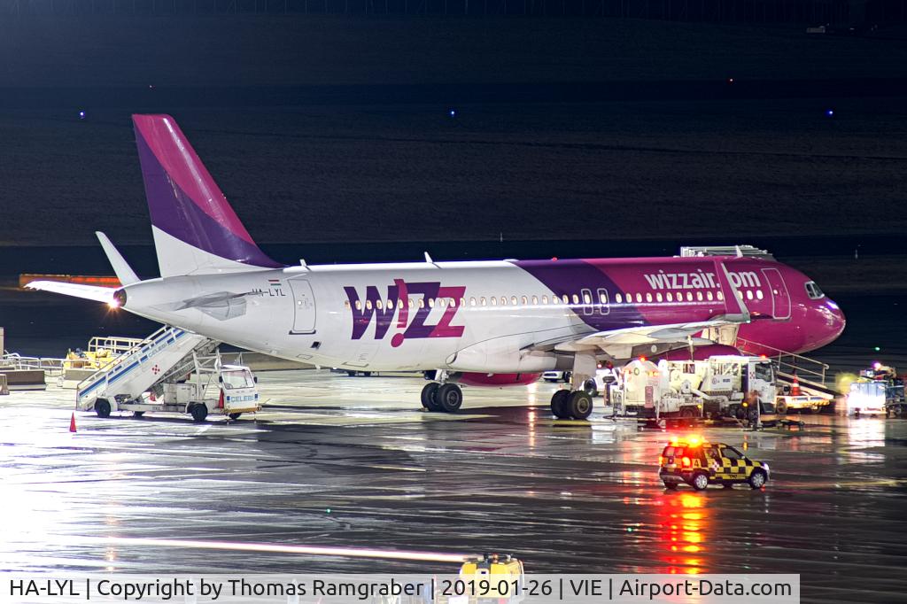 HA-LYL, 2015 Airbus A320-232 C/N 6489, Wizzair Airbus A320