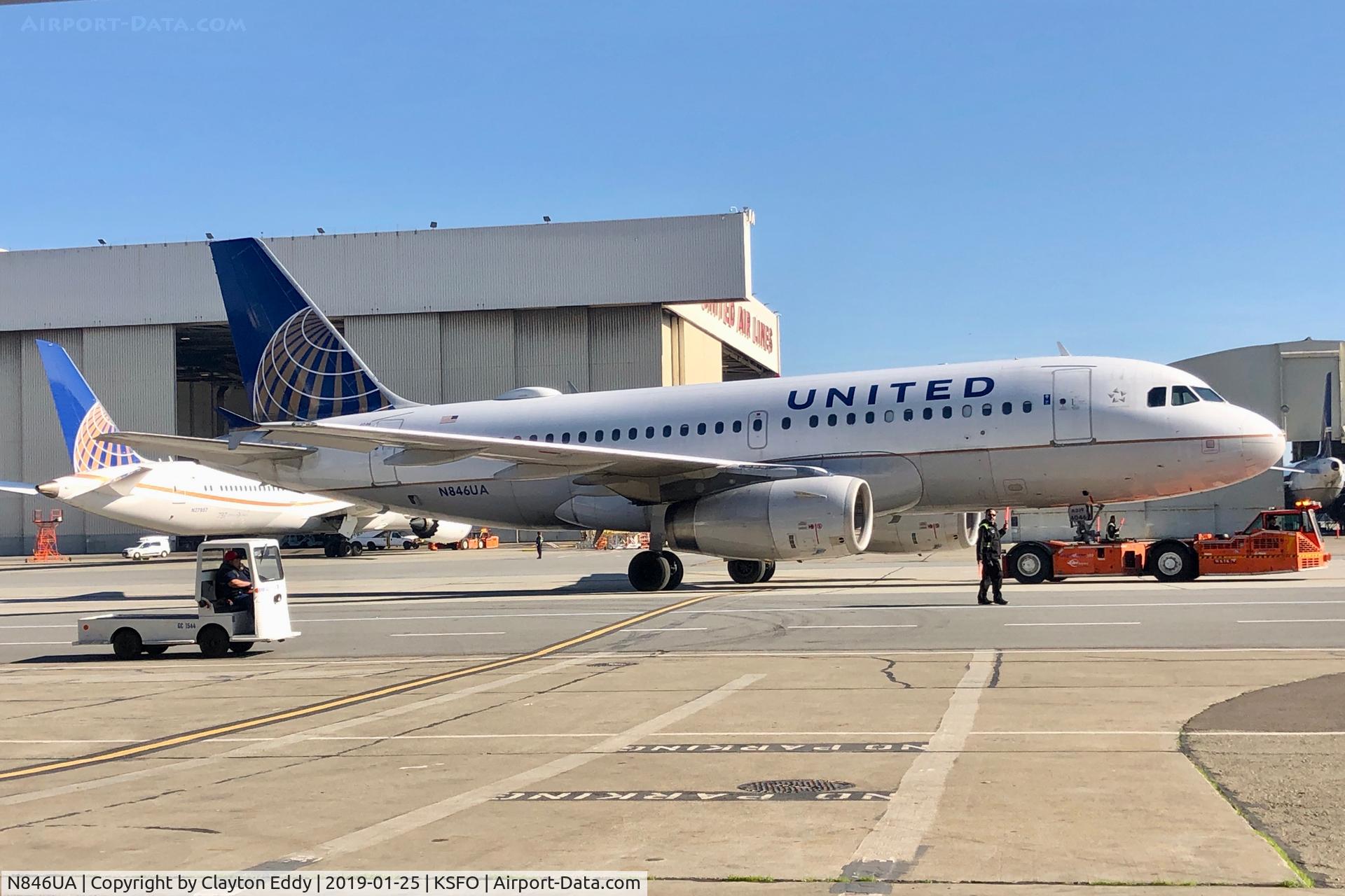 N846UA, 2001 Airbus A319-131 C/N 1600, SFO 2019.