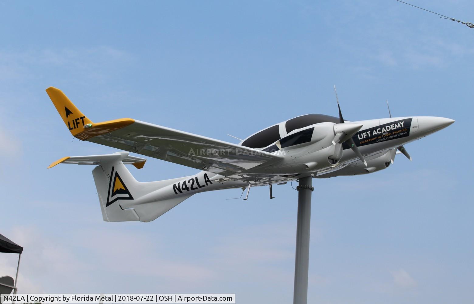 N42LA, 2005 Diamond DA-42-NG Twin Star Twin Star C/N 42.063, Diamond DA42