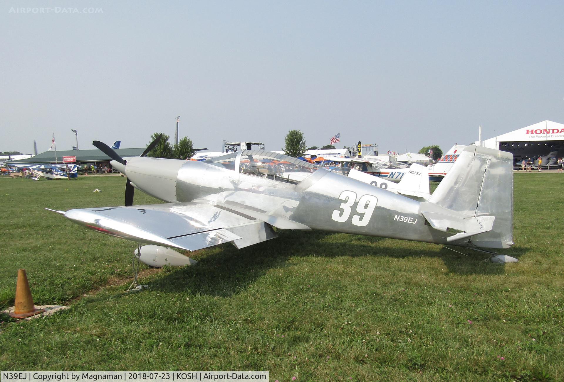 N39EJ, 2006 Team Rocket F-1 Rocket C/N 039, at EAA 18