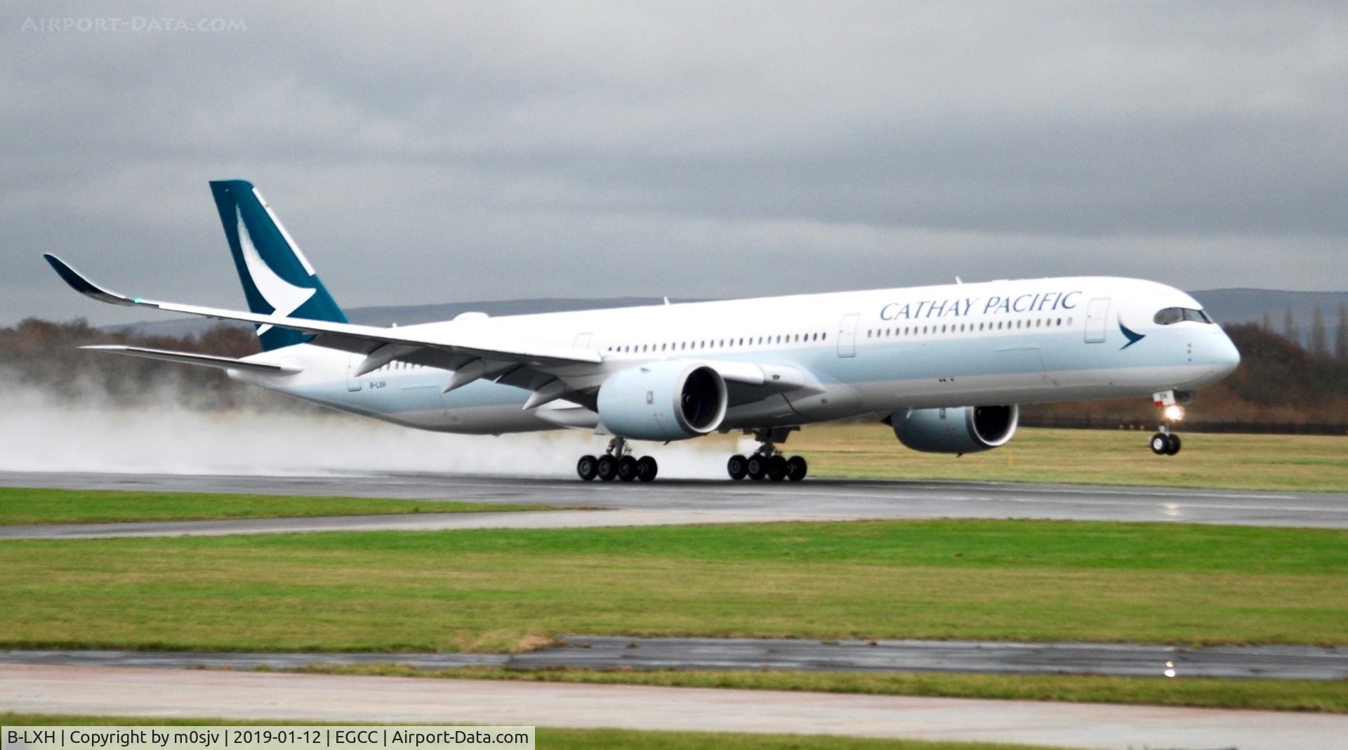 B-LXH, 2018 Airbus A350-1041 C/N 258, Taken from RVP as she rotated
