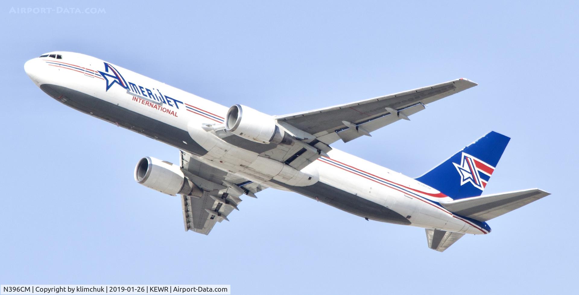 N396CM, 1991 Boeing 767-323 C/N 25195, Taking off out of KEWR