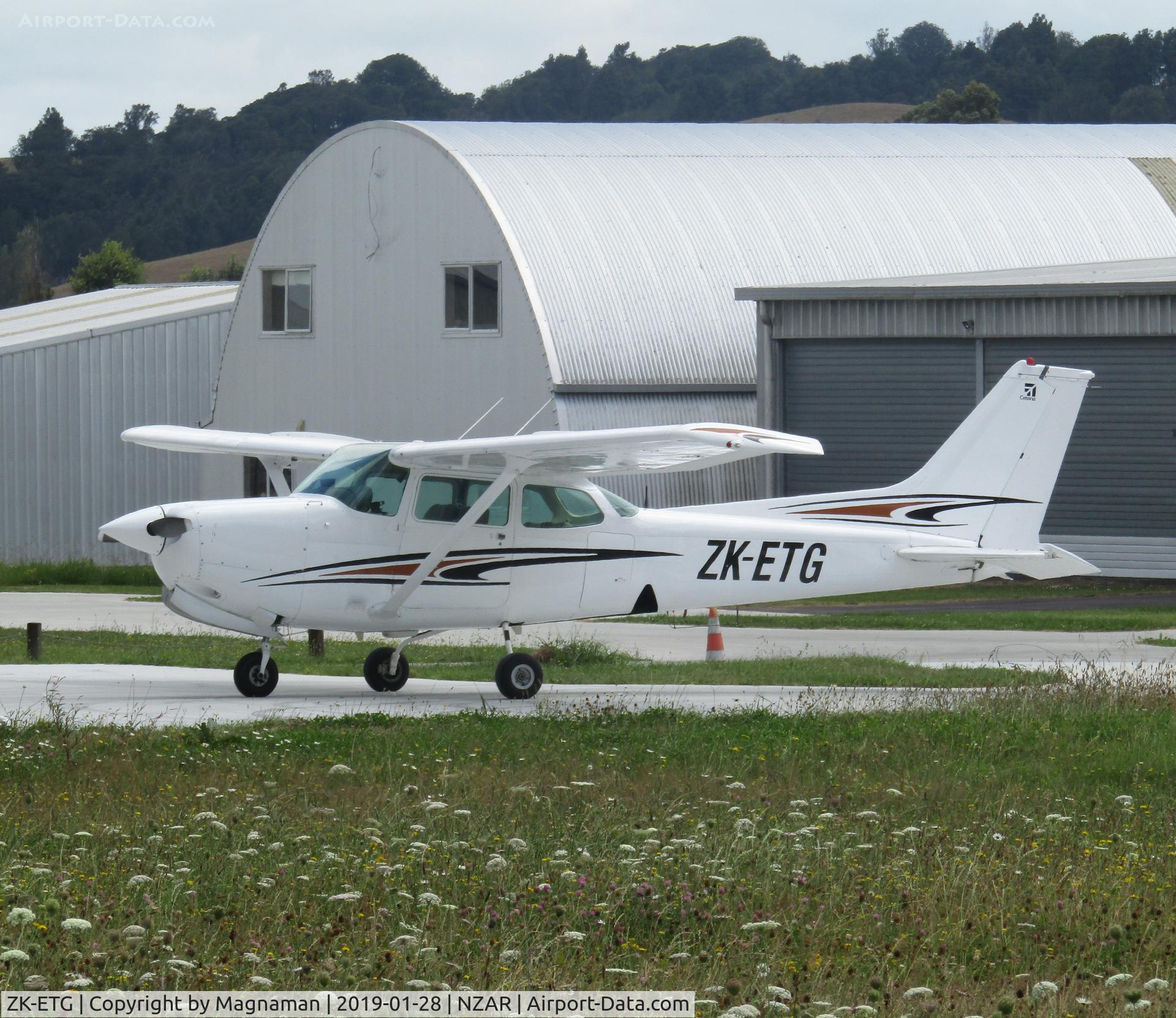 ZK-ETG, Cessna 172RG Cutlass RG C/N 172RG0192, new to me today at AMZ