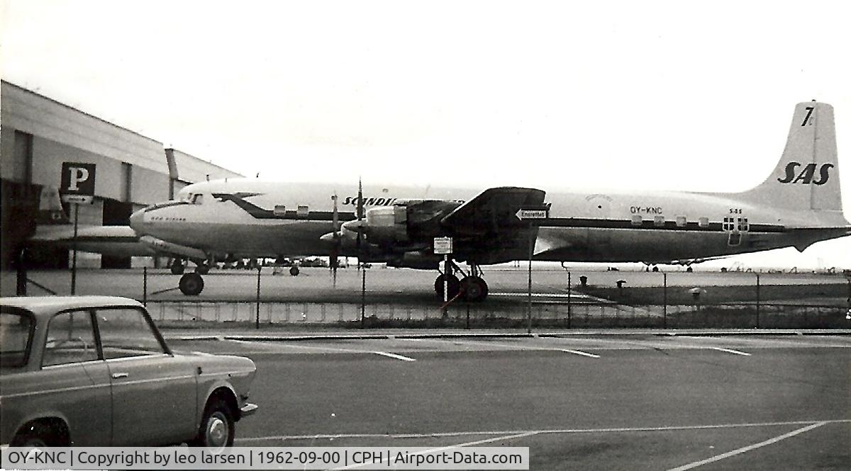 OY-KNC, 1956 Douglas DC-7C Seven Seas Seven Seas C/N 44932, Copenhagen september 1962