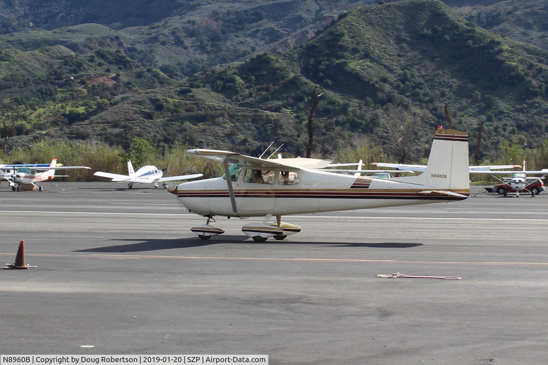 N8960B, 1944 Cessna 172 C/N 36660, 1944 (sic) Cessna 172, (not possible production date, first 172 production was 1956) Continental O-300 145 Hp 6 cylinder, taxi
