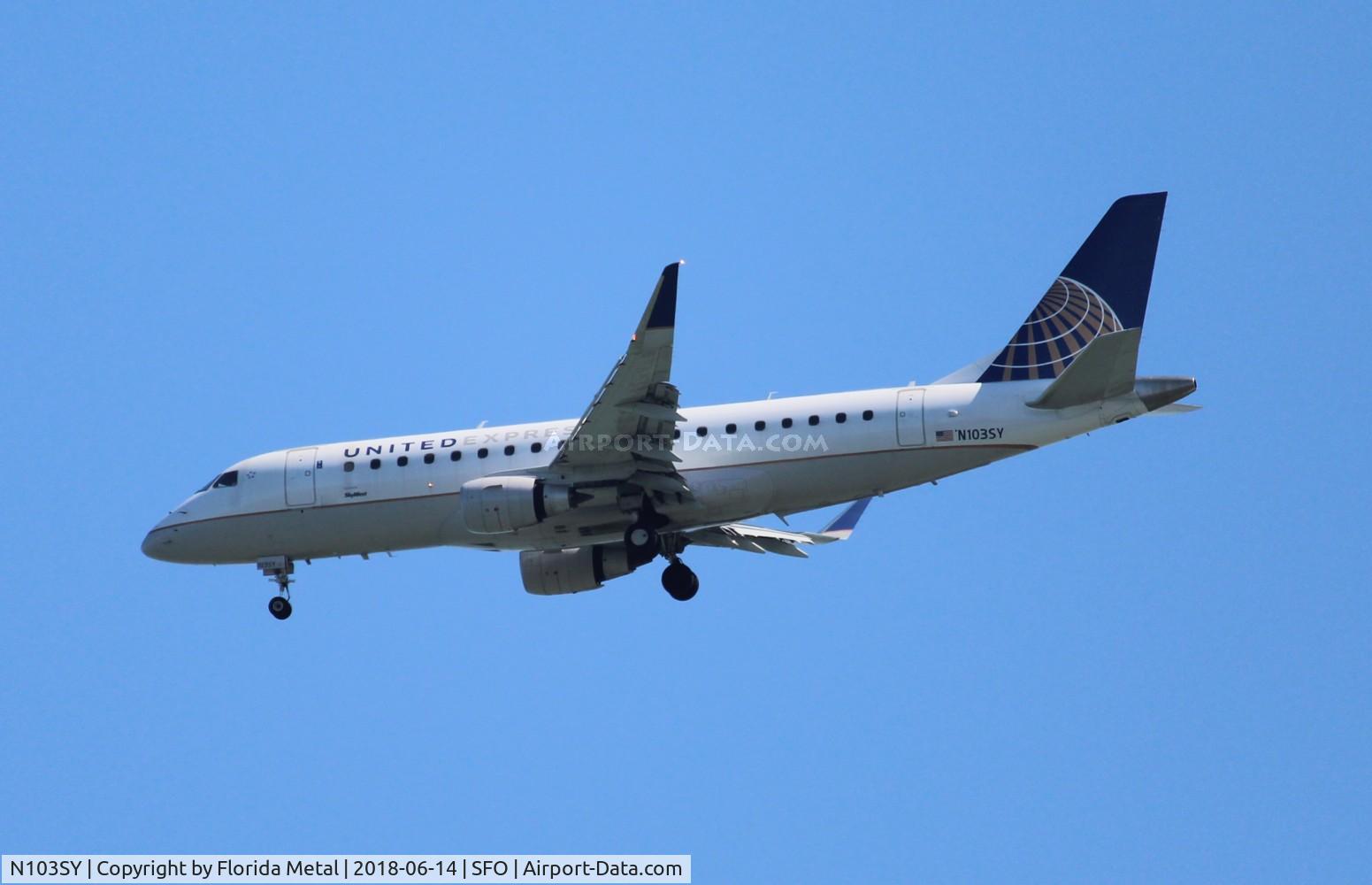 N103SY, 2014 Embraer 175LR (ERJ-170-200LR) C/N 17000390, United Express