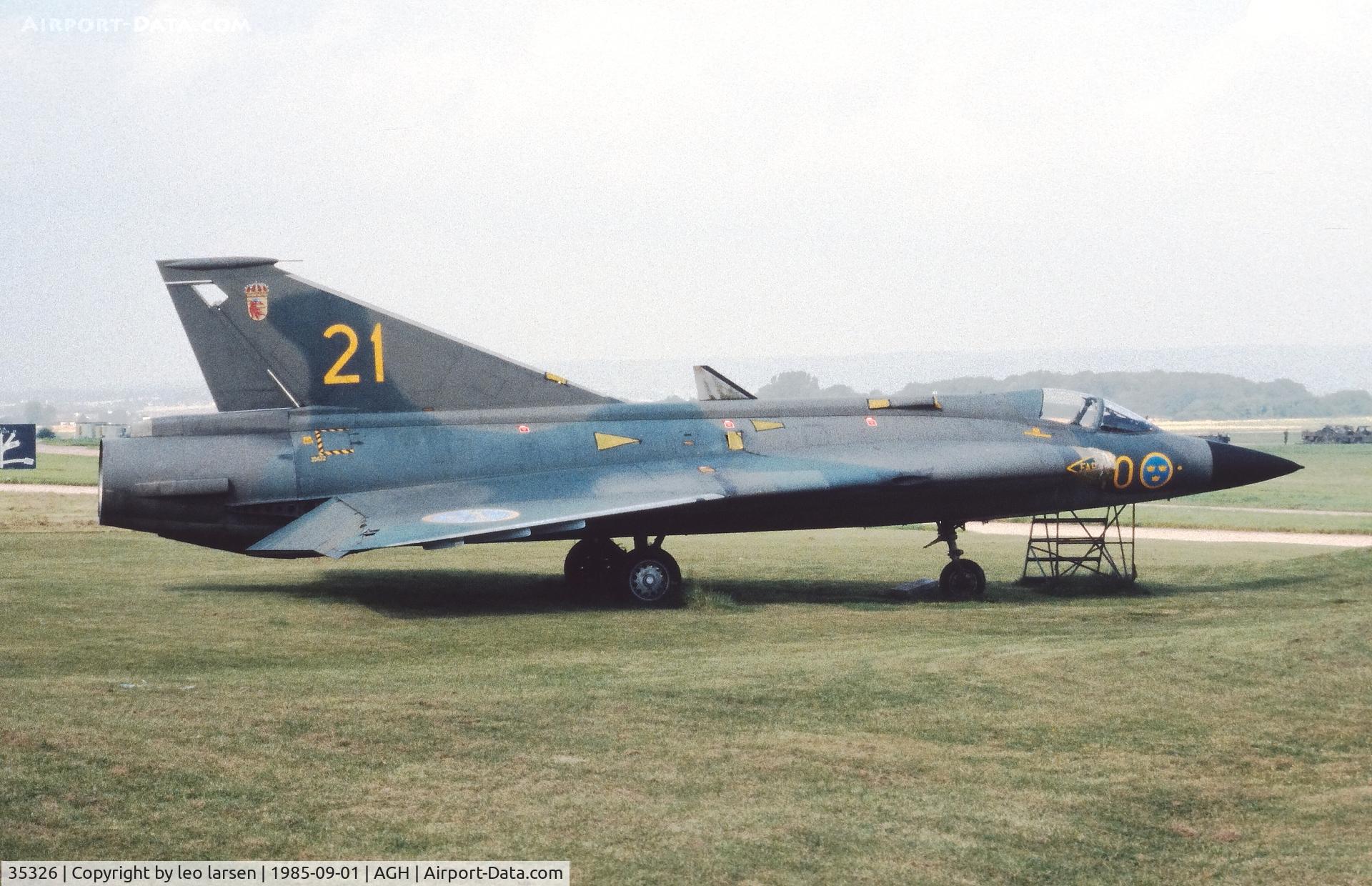 35326, 1964 Saab J-35D Draken C/N 35-326, Ængelholm Air Show 1.9.1985 wfu.