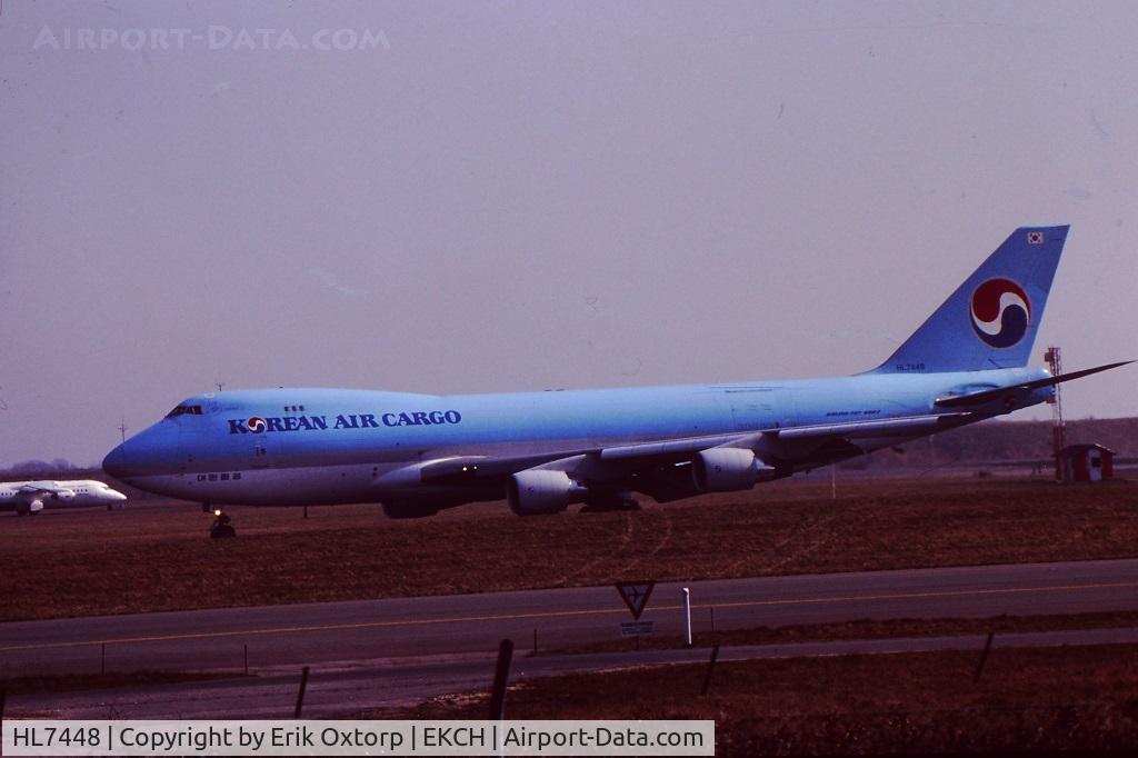 HL7448, 2000 Boeing 747-4B5F C/N 26416, HL-7448 taxi for takeoff rw 04R