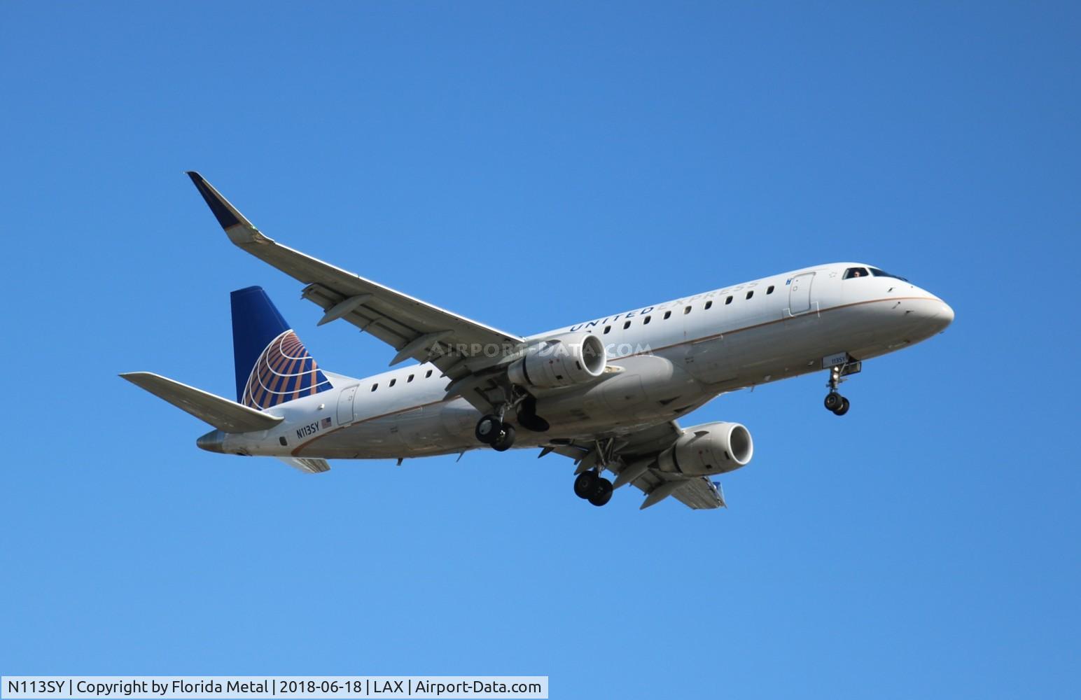N113SY, 2014 Embraer 175LR (ERJ-170-200LR) C/N 17000407, United Express