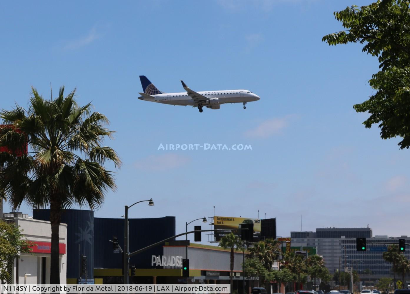 N114SY, 2014 Embraer 175LR (ERJ-170-200LR) C/N 17000410, United Express