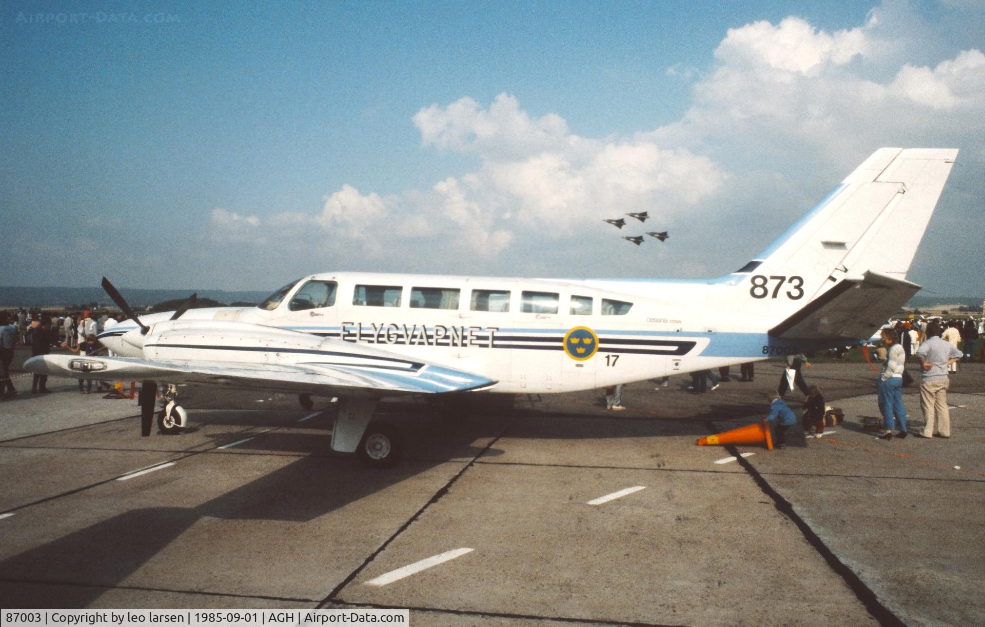 87003, 1976 Cessna 404 Titan Titan C/N 404-0012, Ângelholm F.10 Air Show 1.9.1985