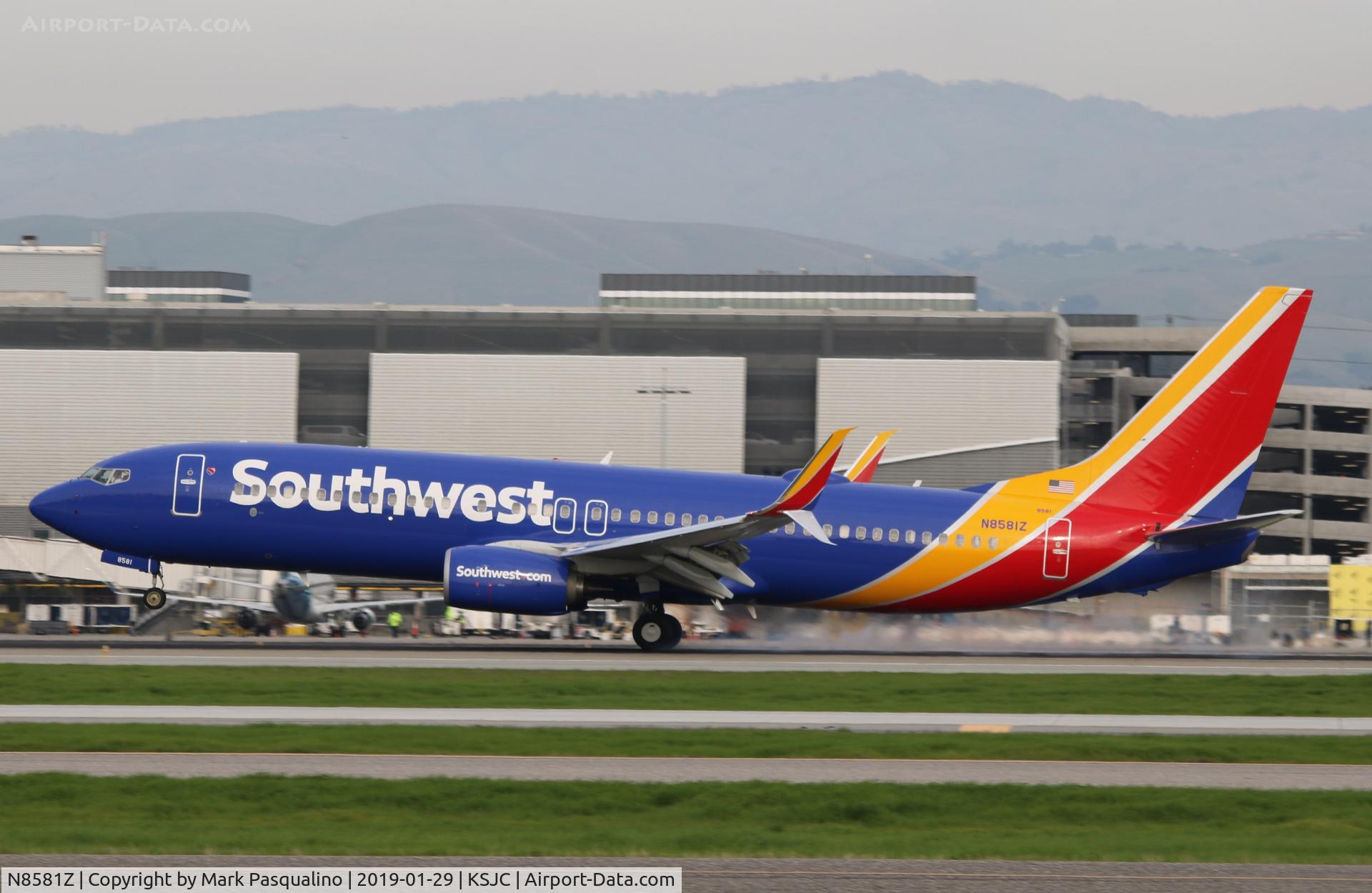 N8581Z, 2018 Boeing 737-8H4 C/N 64348, Boeing 737-8H4