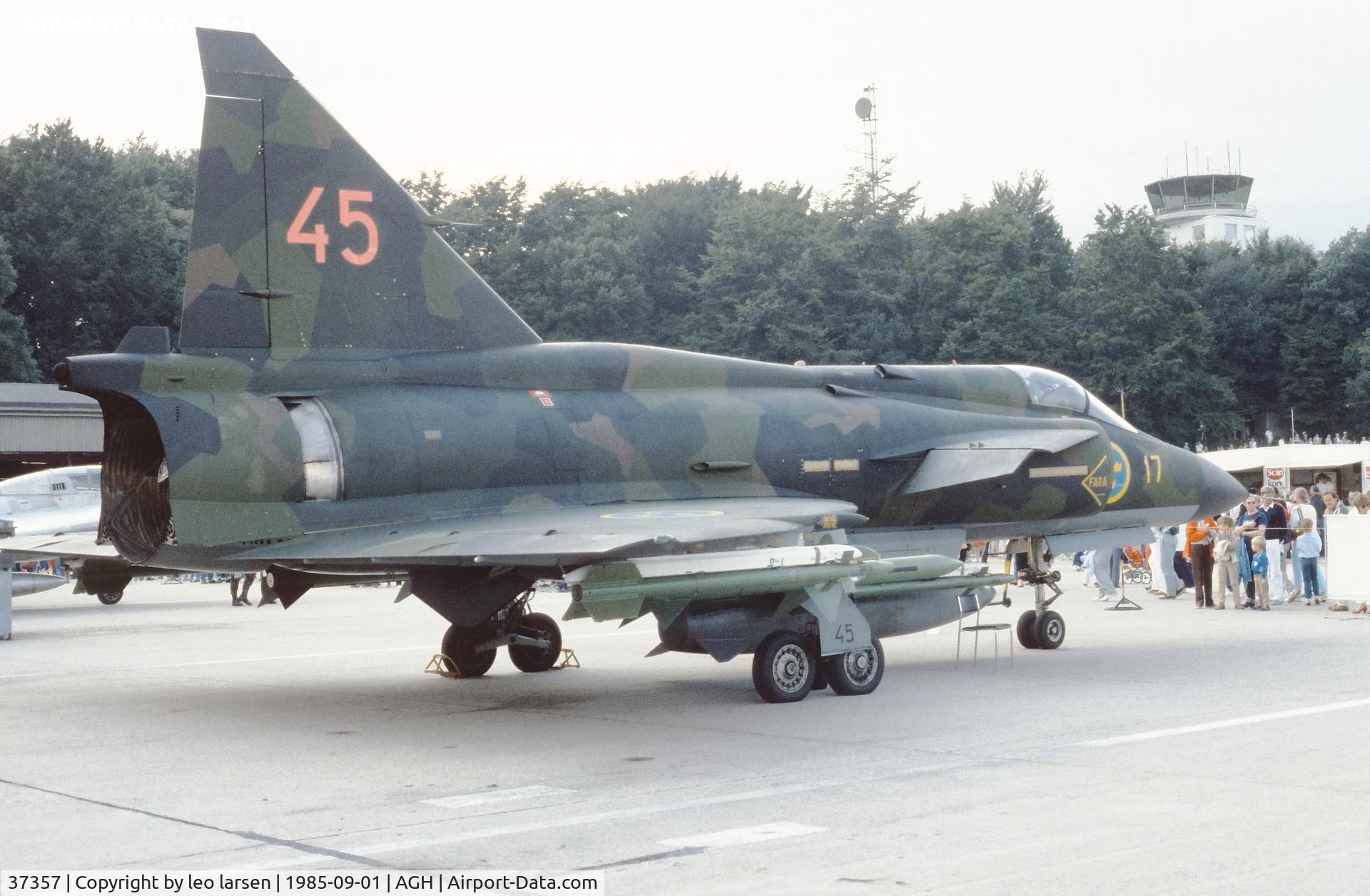 37357, 1983 Saab JA-37 Viggen C/N 37-357, Ângelholm F.10 Air Show 1.9.1985