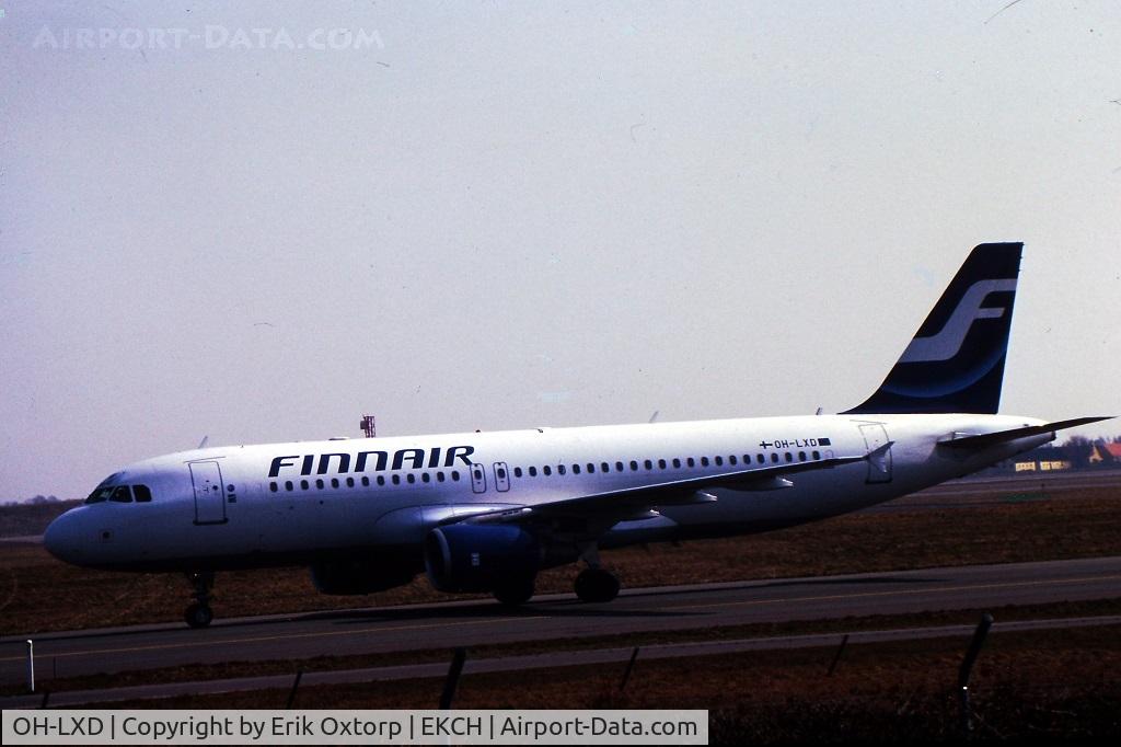 OH-LXD, 2001 Airbus A320-214 C/N 1588, OH-LXD landed rw 04L