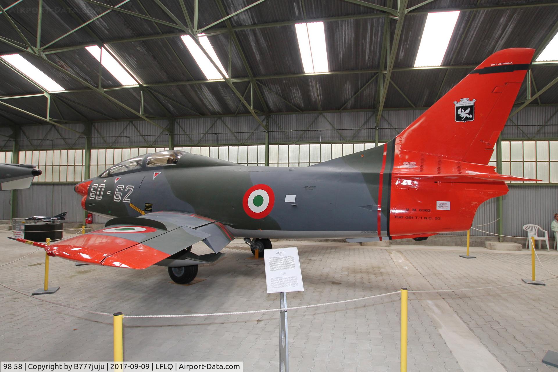 98 58, Fiat G-91T/3 C/N 0021, peint Italian G-91T/1 MM6362 60-62