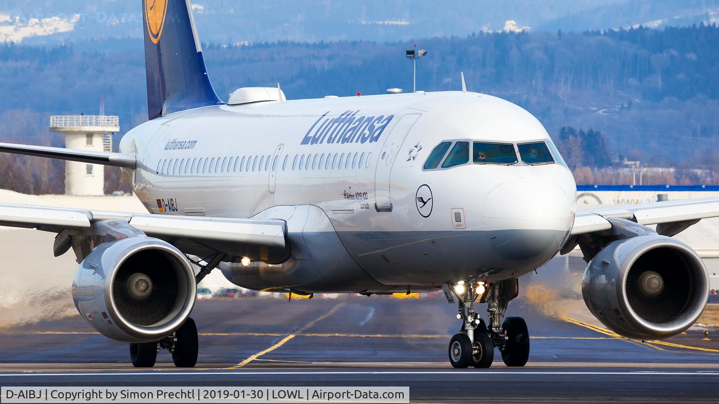D-AIBJ, 2012 Airbus A319-112 C/N 5293, D-AIBJ @ Linz Airport