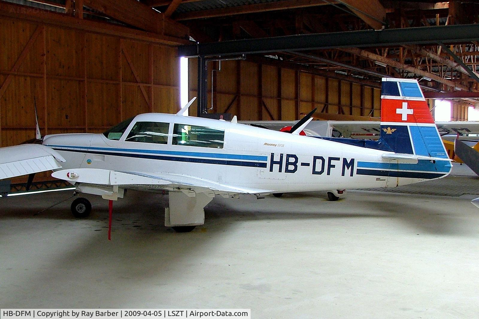 HB-DFM, 1979 Mooney M20J 201 C/N 24-0775, HB-DFM   Mooney M.20J 201 [24-0775] Lommis~HB 05/04/2009