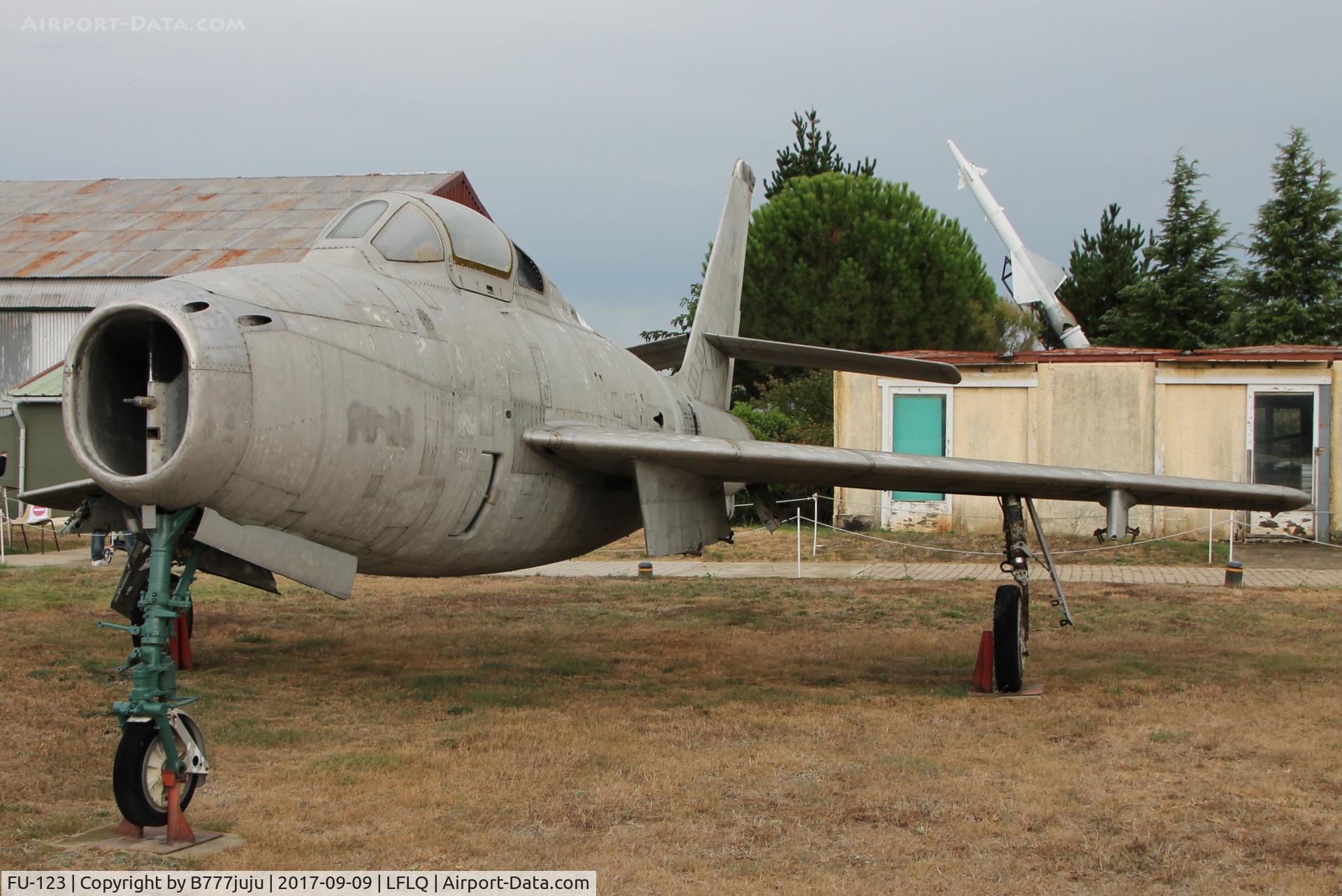 FU-123, Republic F-84F-66-RE Thunderstreak C/N Not found (52-7175), on display at Montélimar
