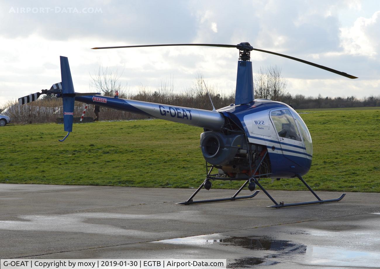 G-OEAT, 1987 Robinson R22 Beta C/N 0650, Robinson R22 Beta at Wycombe Air Park.