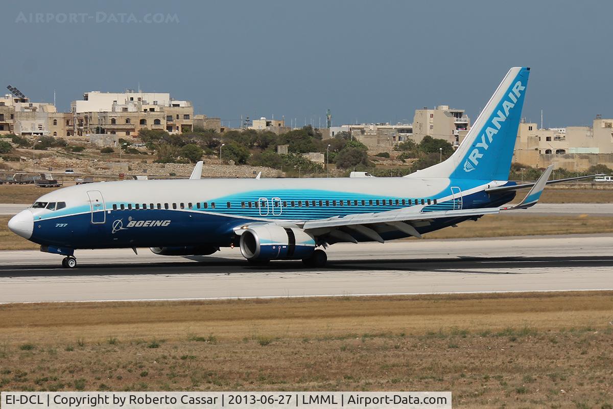 EI-DCL, 2004 Boeing 737-8AS C/N 33806, Runway 31