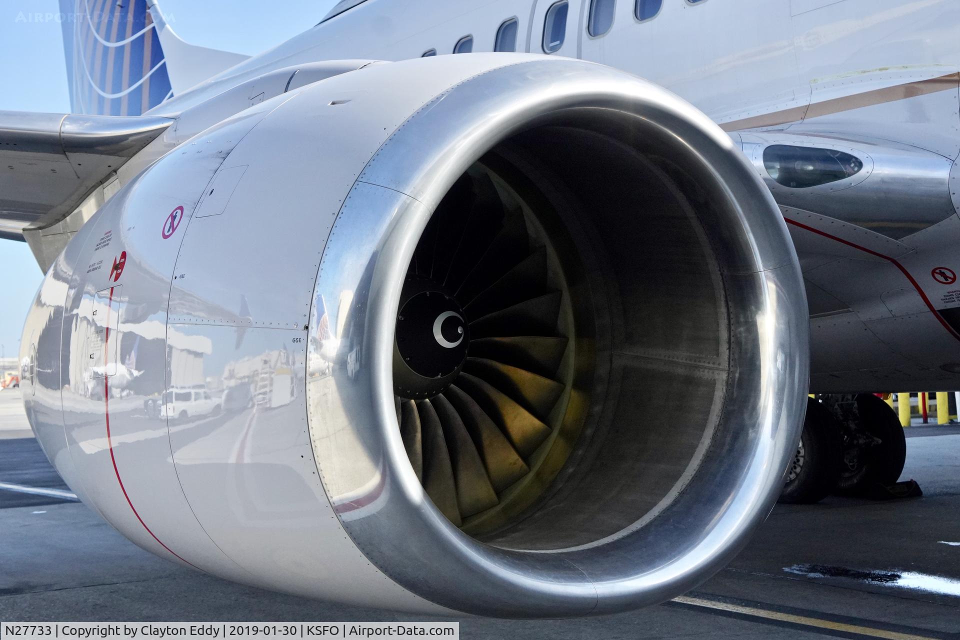 N27733, 1999 Boeing 737-724 C/N 28800, SFO 2019.