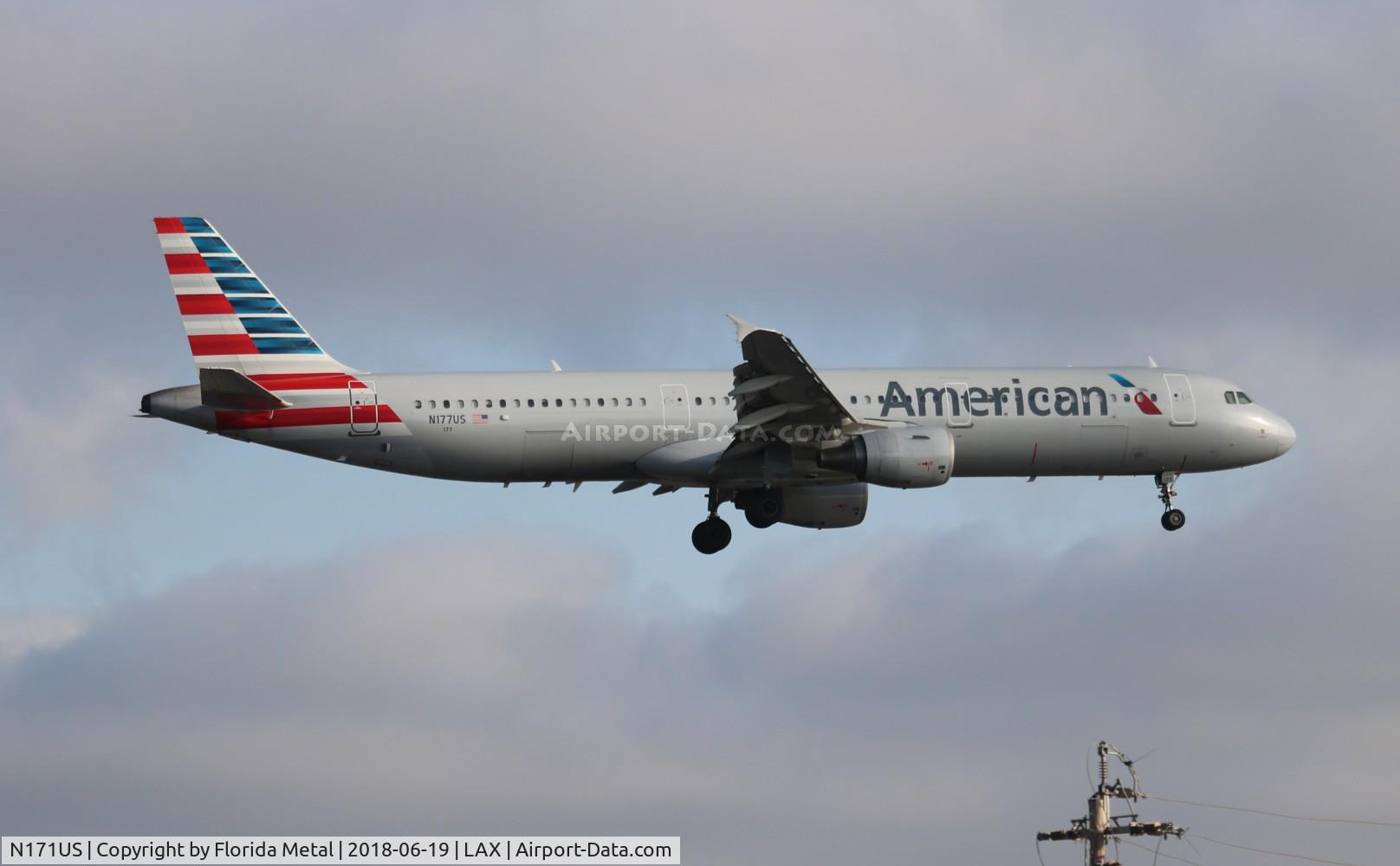 N171US, 2001 Airbus A321-211 C/N 1465, American