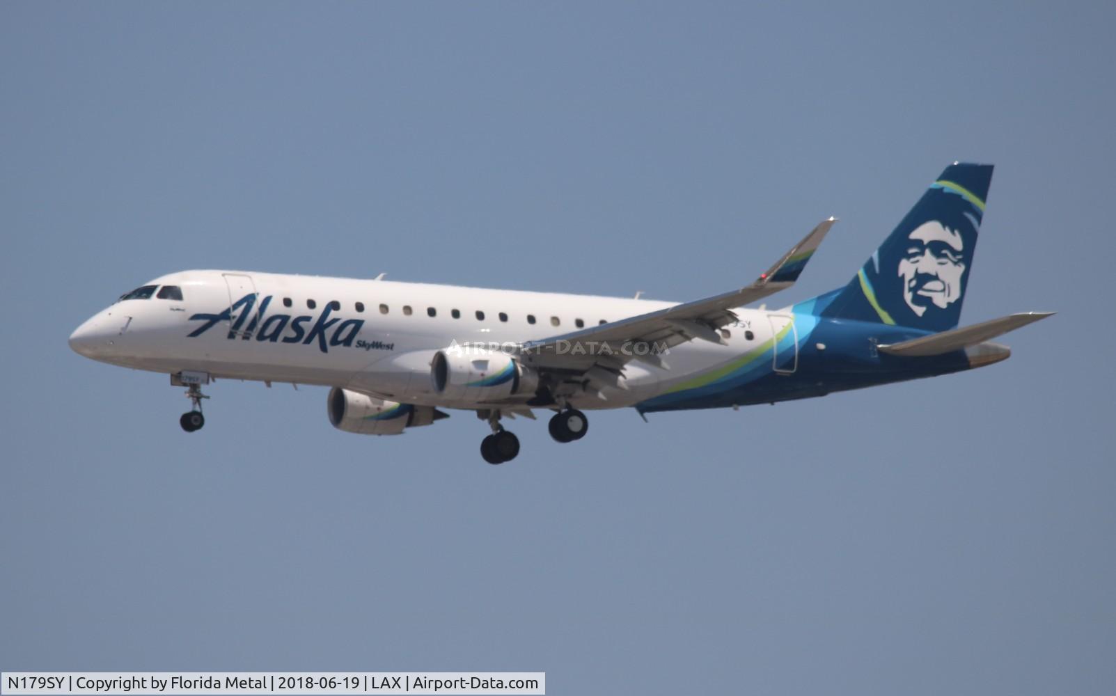 N179SY, 2016 Embraer 175LR (ERJ-170-200LR) C/N 17000565, Alaska