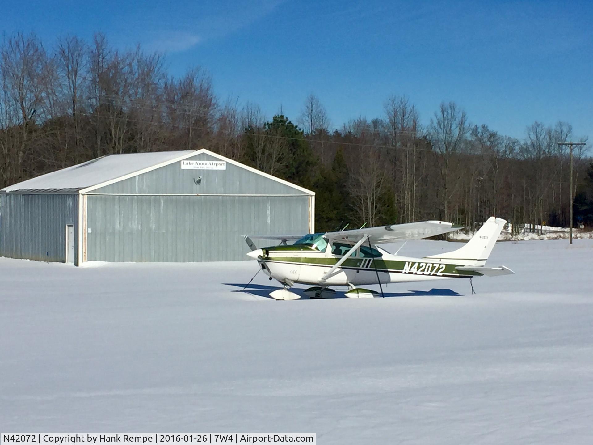 N42072, 1968 Cessna 182L Skylane C/N 18258844, After Winter Storm Jonas , Lake Anna