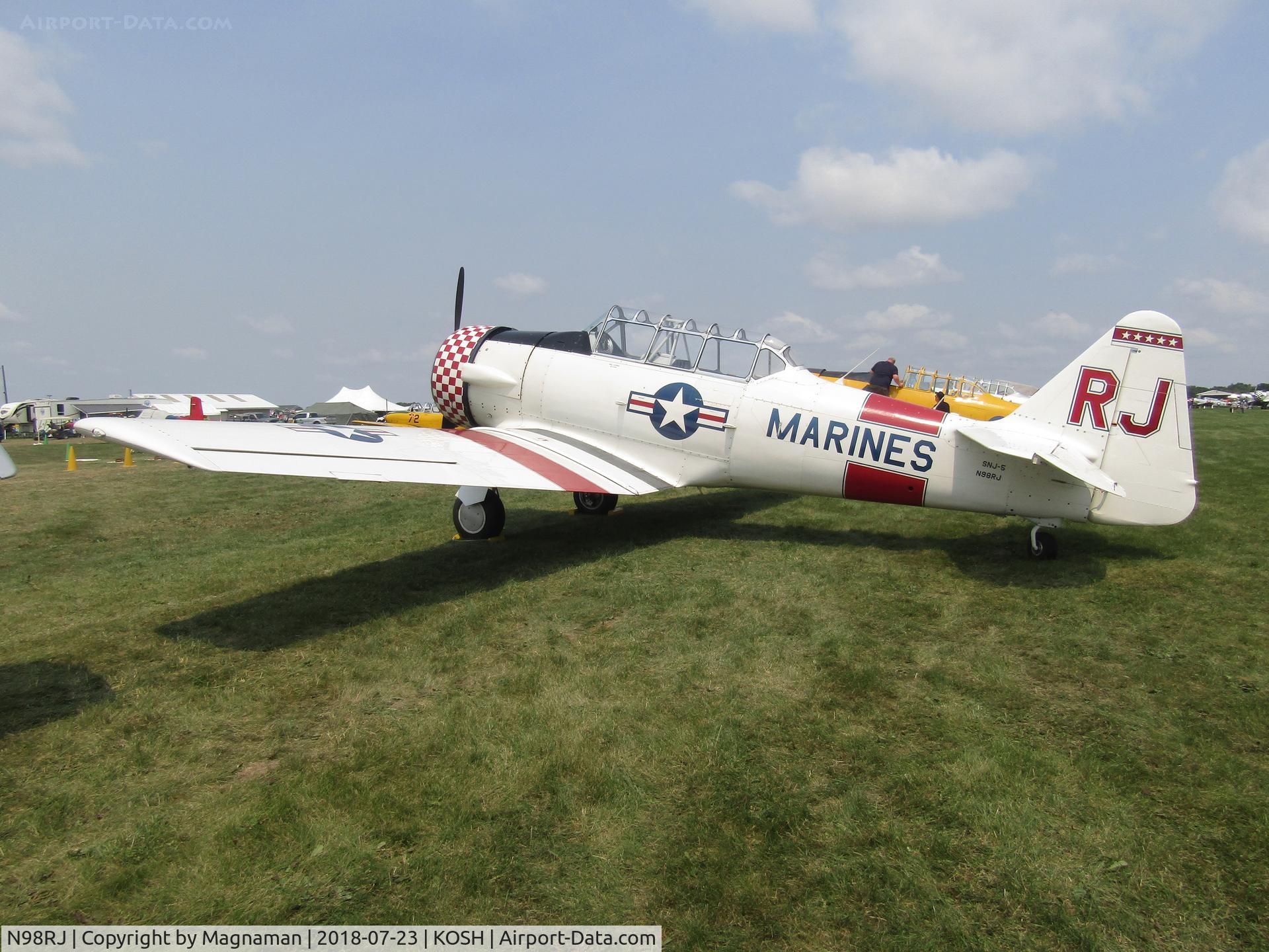 N98RJ, 1944 North American SNJ-5C Texan Texan C/N 88-17960, at EAA 18