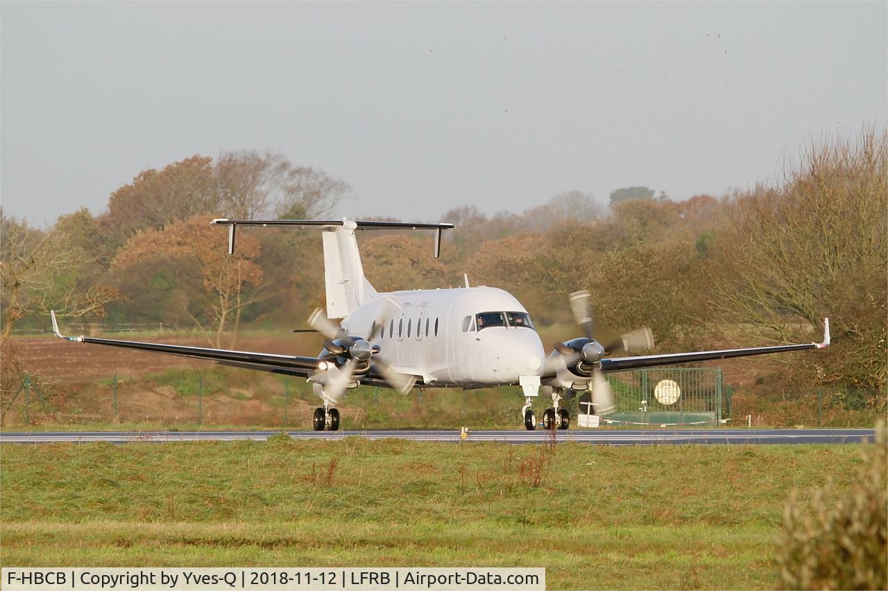 F-HBCB, 1999 Raytheon 1900D C/N UE-390, Beech 1900D, Lining up rwy 25L, Brest-Bretagne Airport (LFRB-BES)
