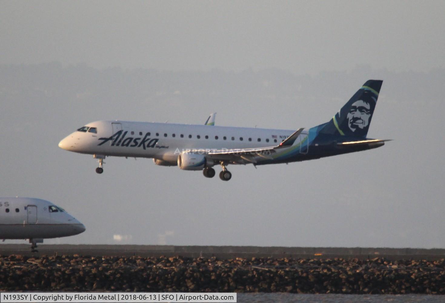 N193SY, 2017 Embraer 175LR (ERJ-170-200LR) C/N 17000690, Alaska