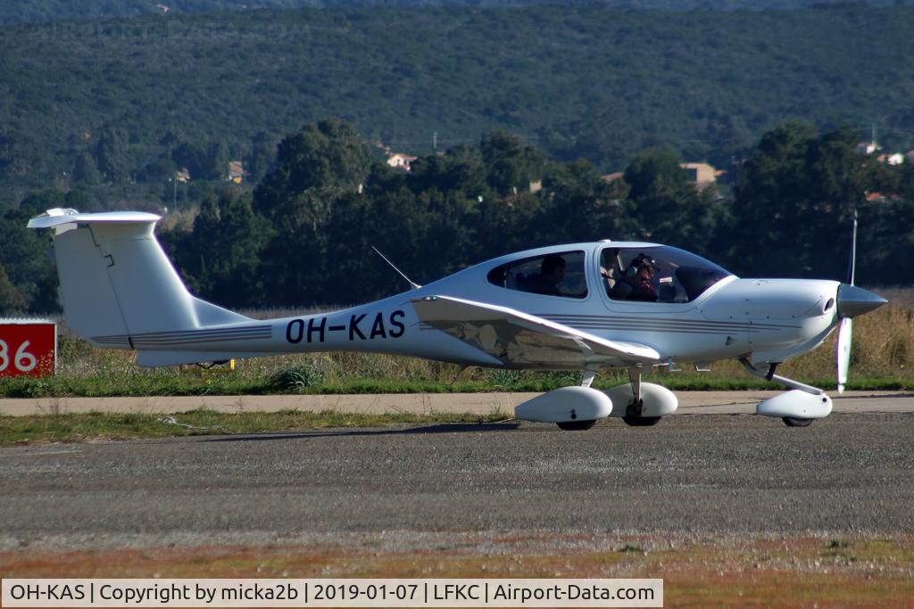 OH-KAS, Diamond DA-40 Diamond Star C/N 40.381, Taxiing